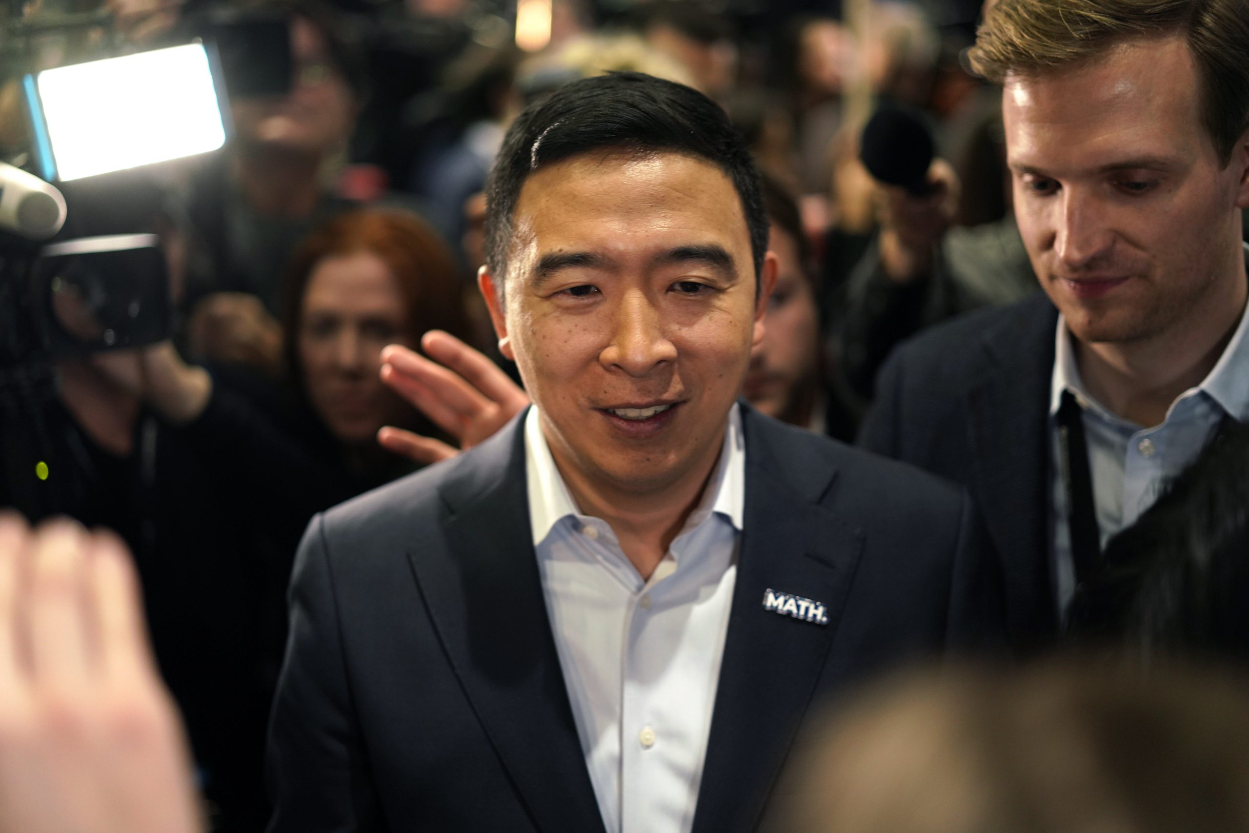 U.S. Democratic Presidential Candidate Yang Raises $16.5 Million in Fourth Quarter for Bid