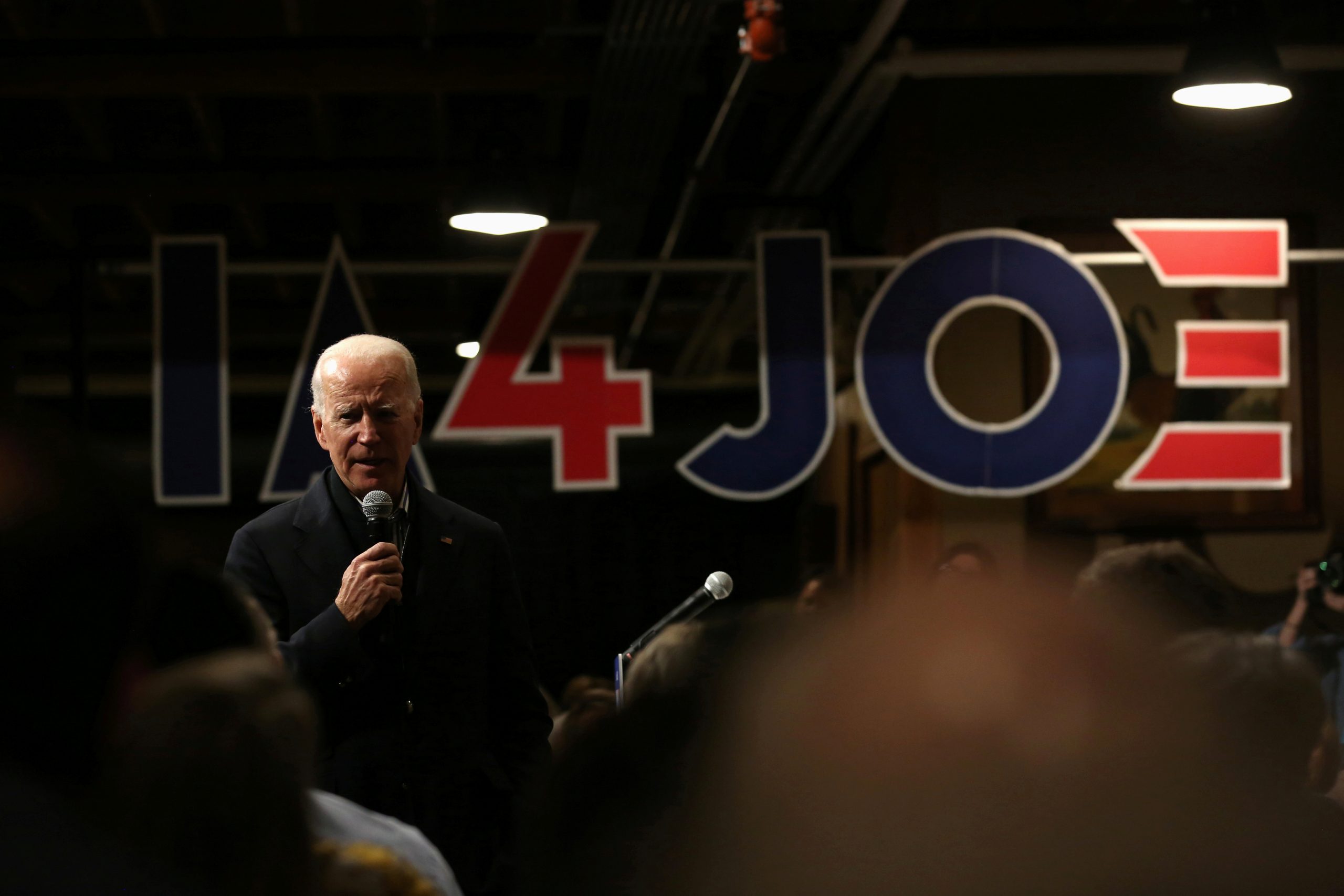 As First Votes Near, 2020 Democratic Race Looks Wide Open