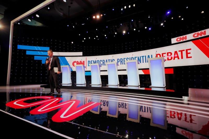 With Time Running Out, Democratic Presidential Contenders to Meet in High-Stakes Iowa Debate