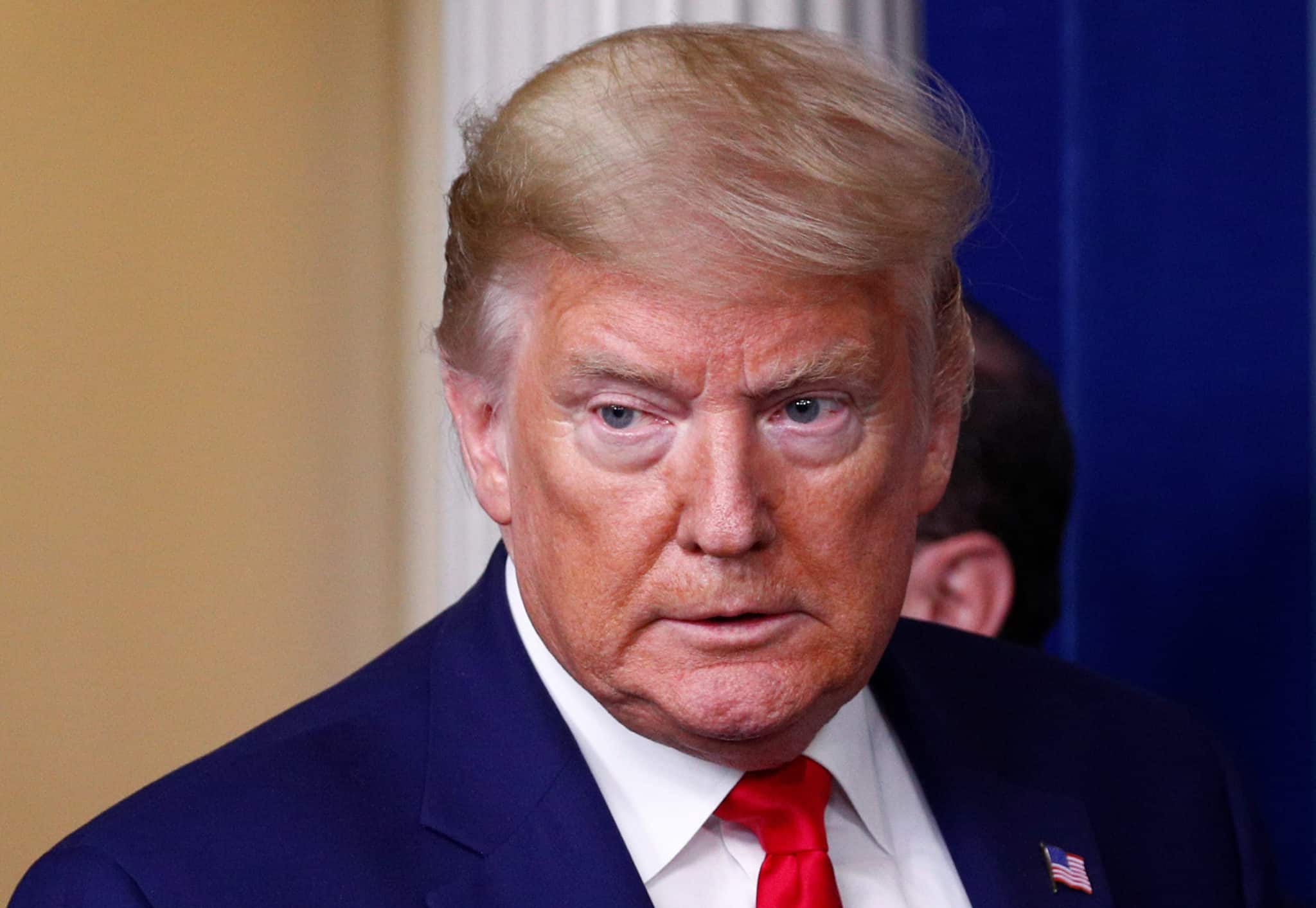 Trump Advises Voluntary Mask Use Against Coronavirus but Won’t Wear One Himself