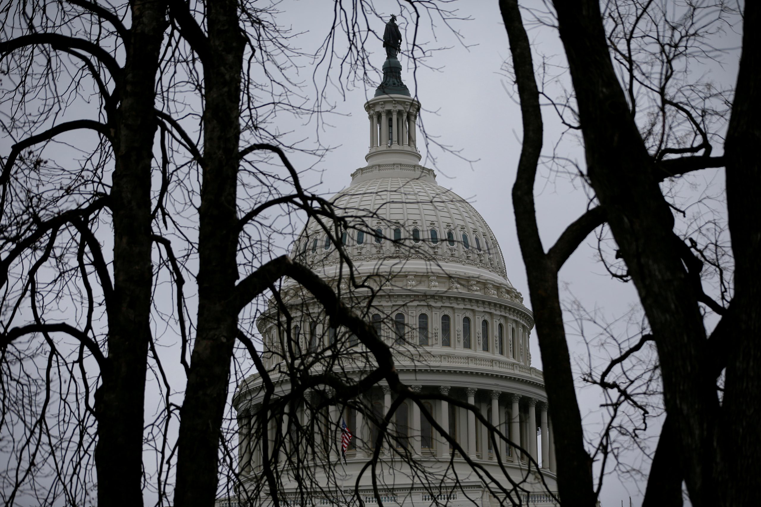 More Aid for Small Businesses Fails in Partisan Fight in U.S. Senate
