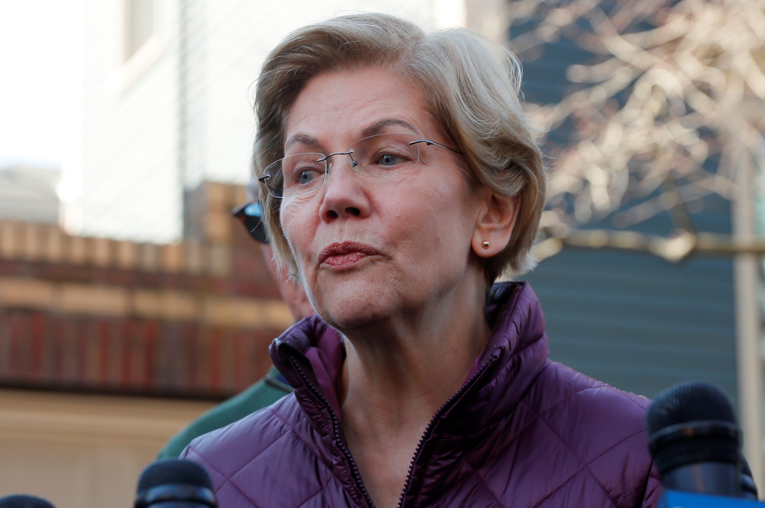 Warren, Ocasio-Cortez Want to Stop Many Company Mergers During Coronavirus Pandemic