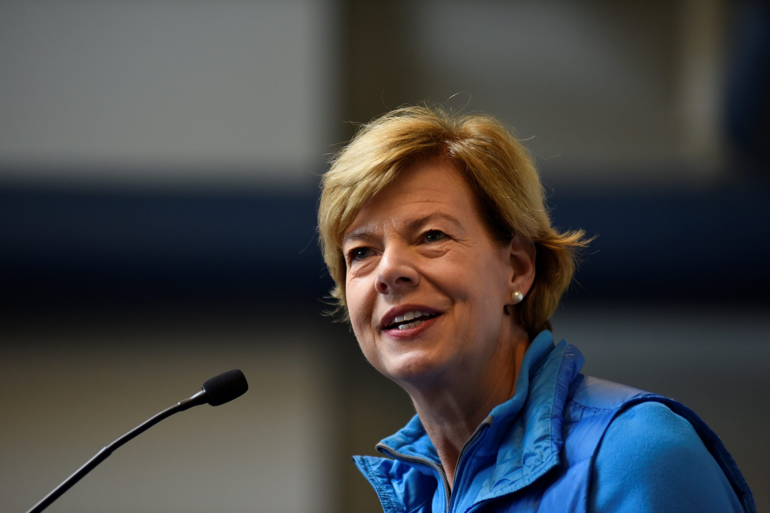 Democrats Unveil Bill Requiring U.S. Coronavirus Supply Czar