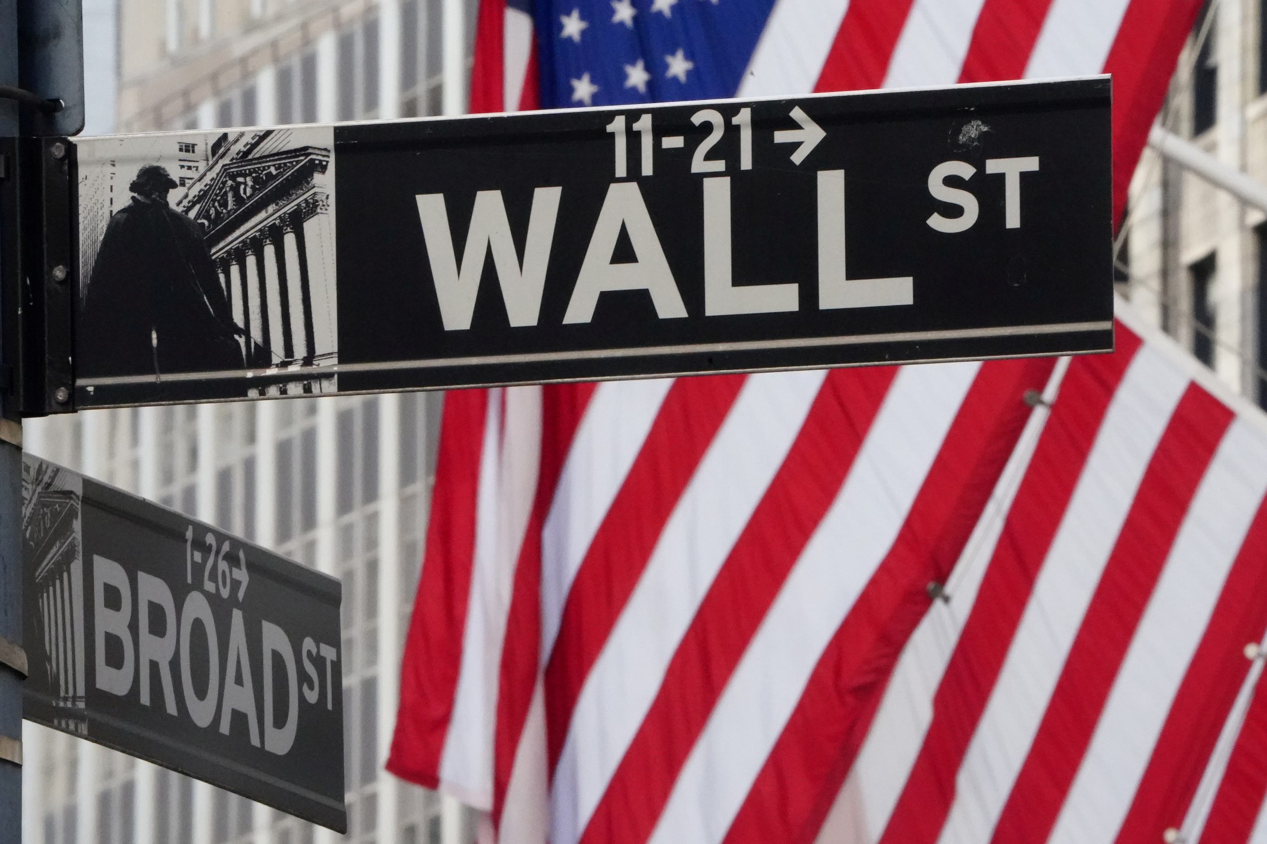 Futures Slide as Trump Threatens New Tariffs on China