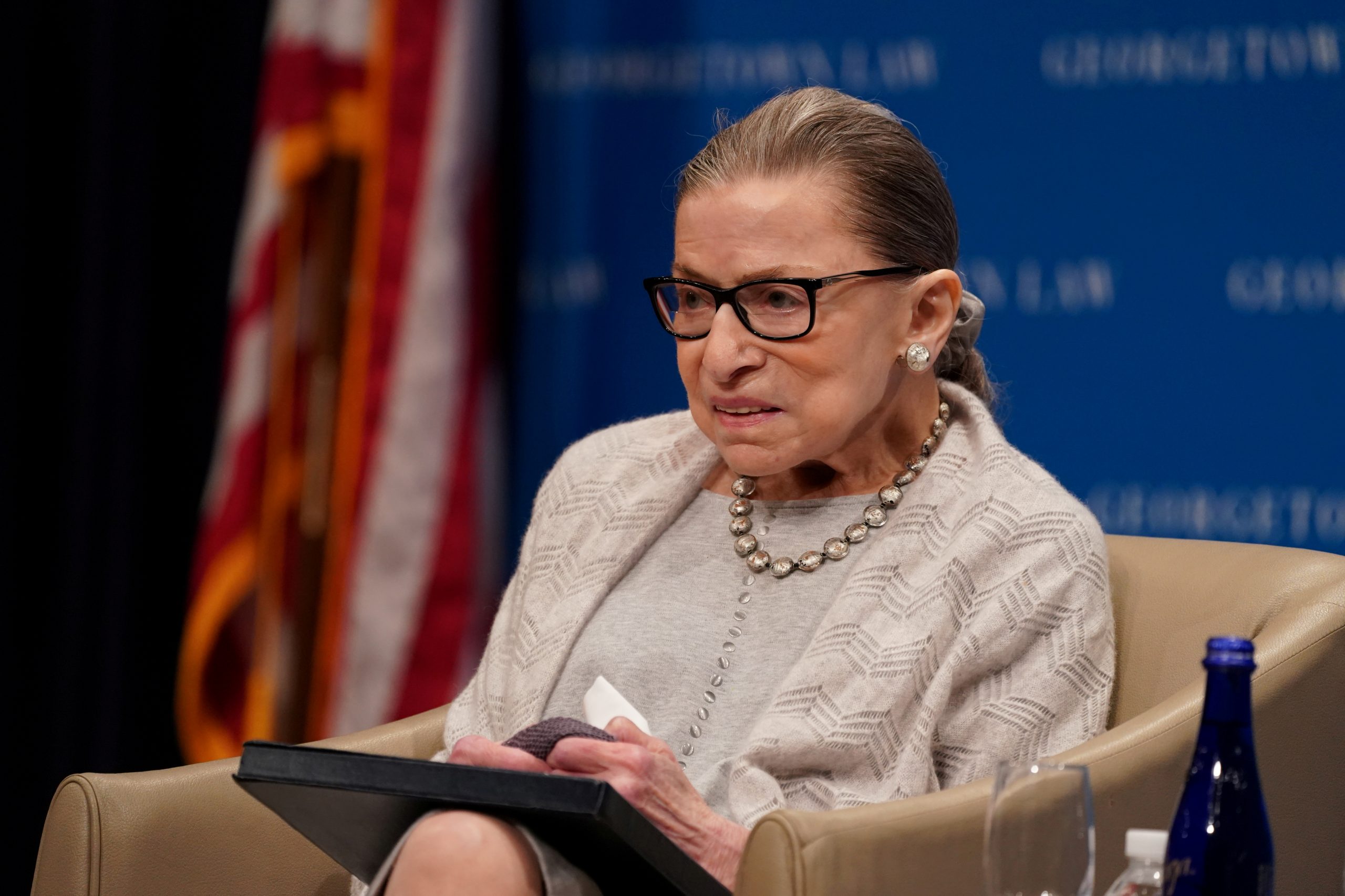 US Supreme Court’s Ginsburg Takes Part in Arguments After Treatment
