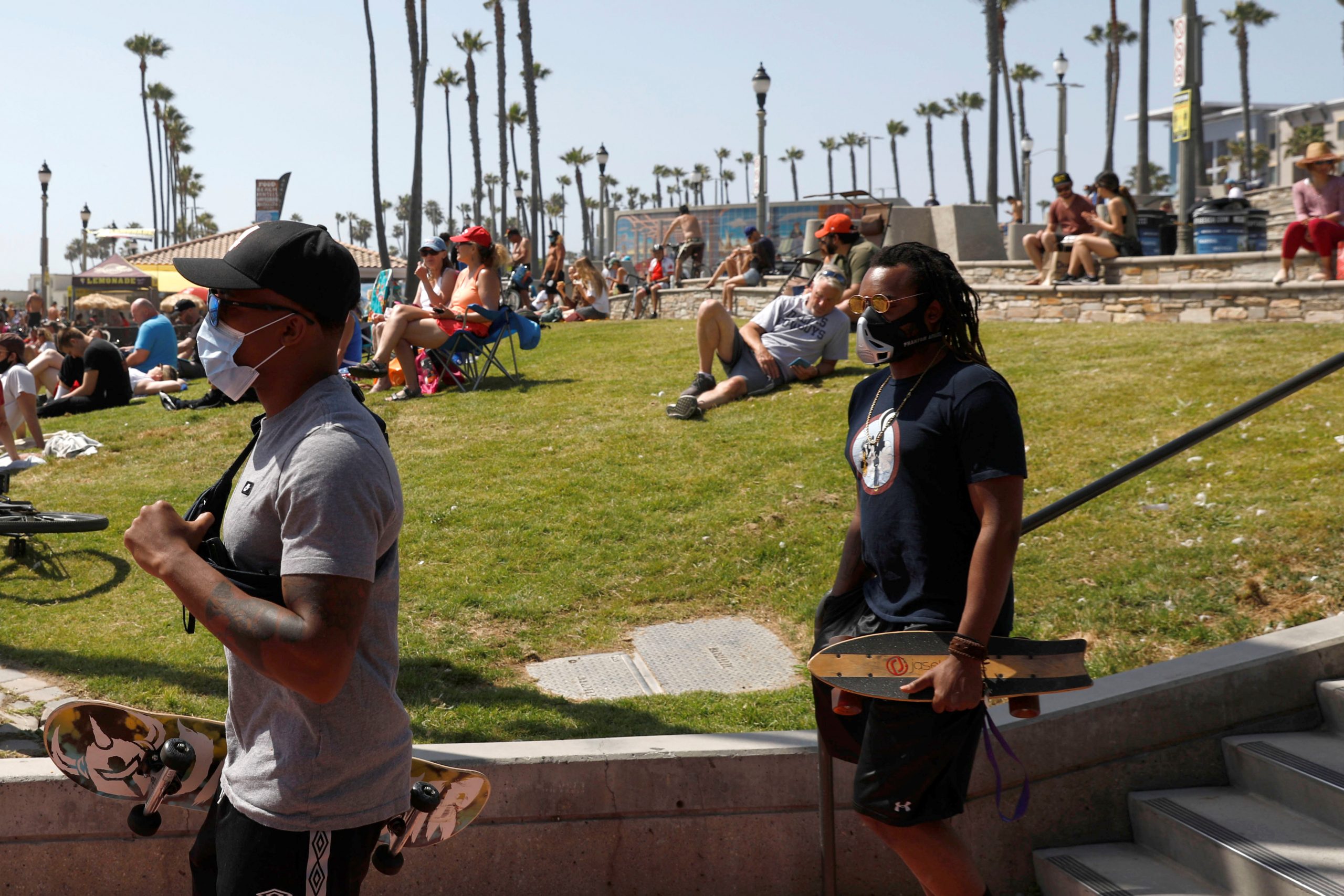 California Orders Residents to Wear Masks in ‘Most Settings Outside the Home’