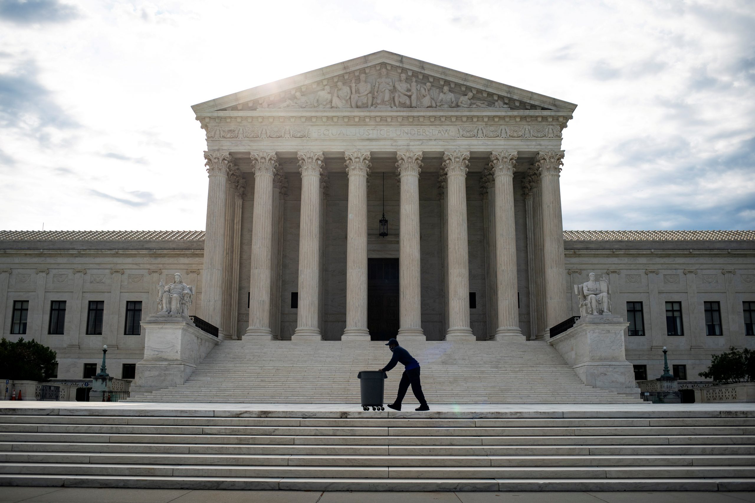 US Supreme Court Spurns Environmental Challenge to Trump’s Border Wall