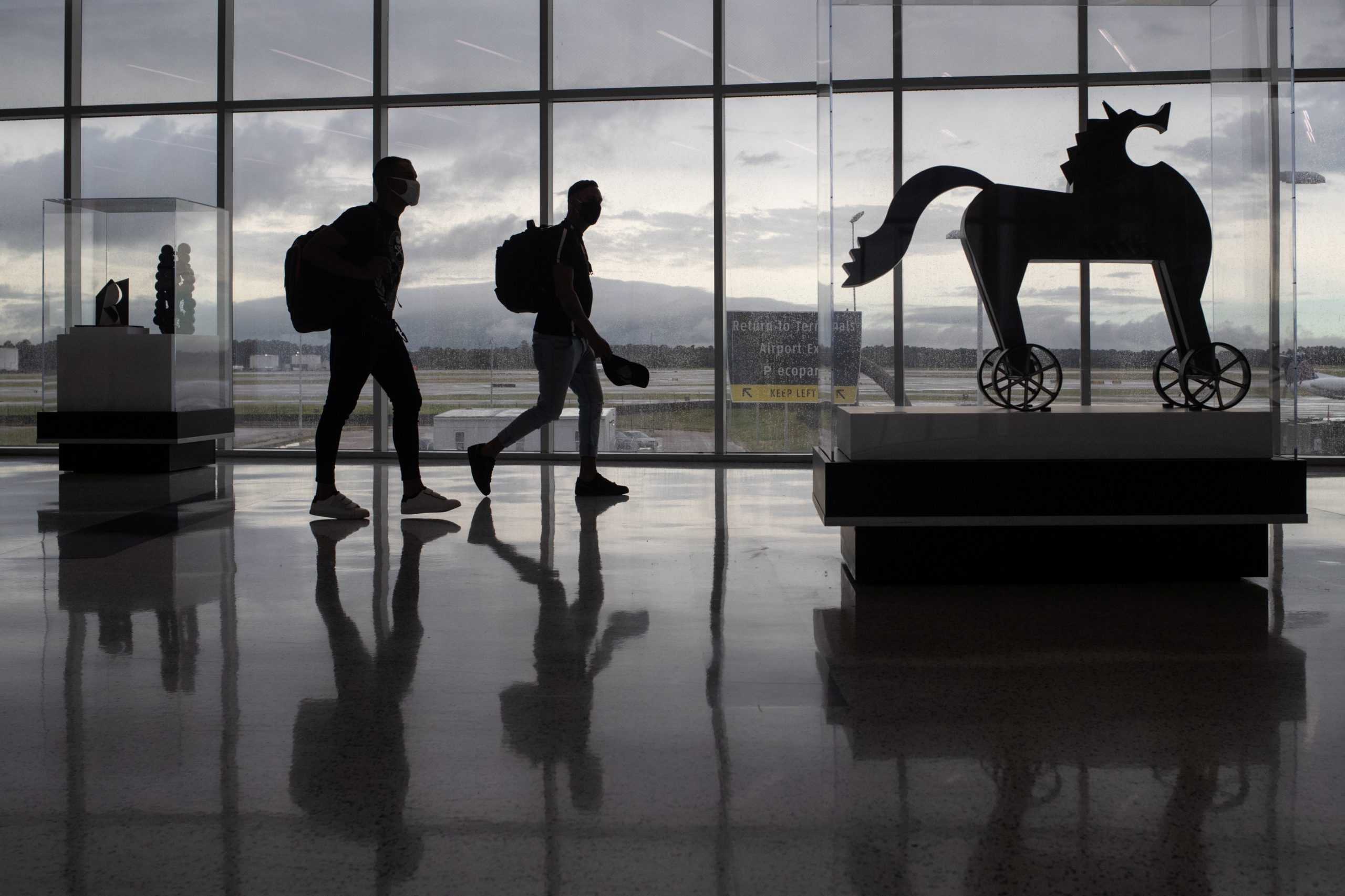 US Lifts Global Health Coronavirus Travel Advisory
