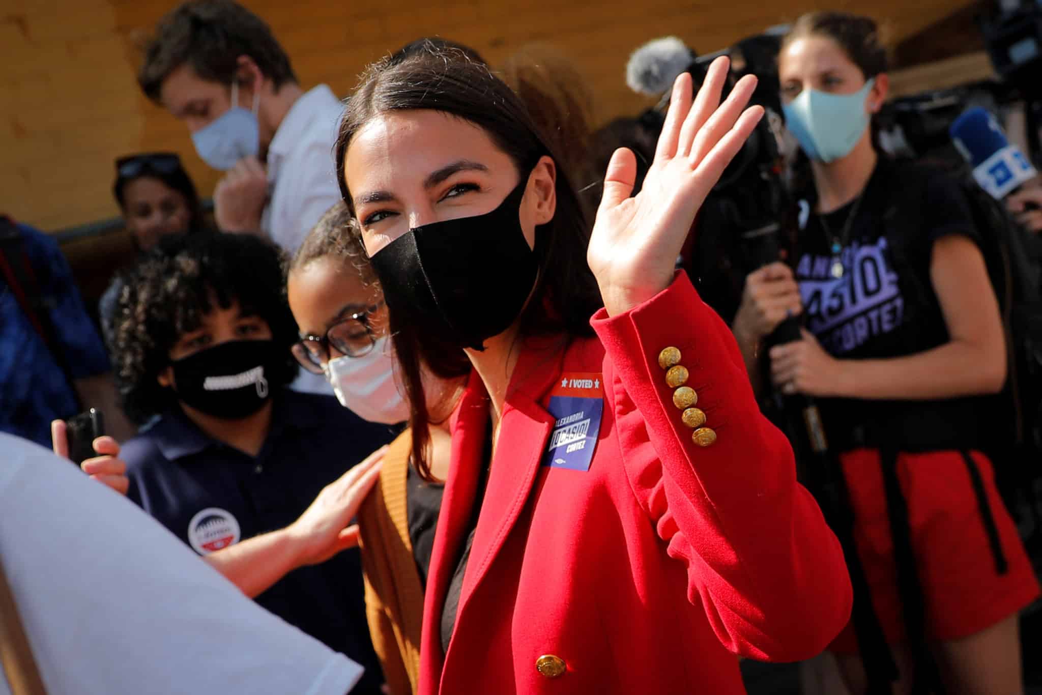 US Sen. Harris, Rep. Ocasio-Cortez Offer Environmental Justice Bill