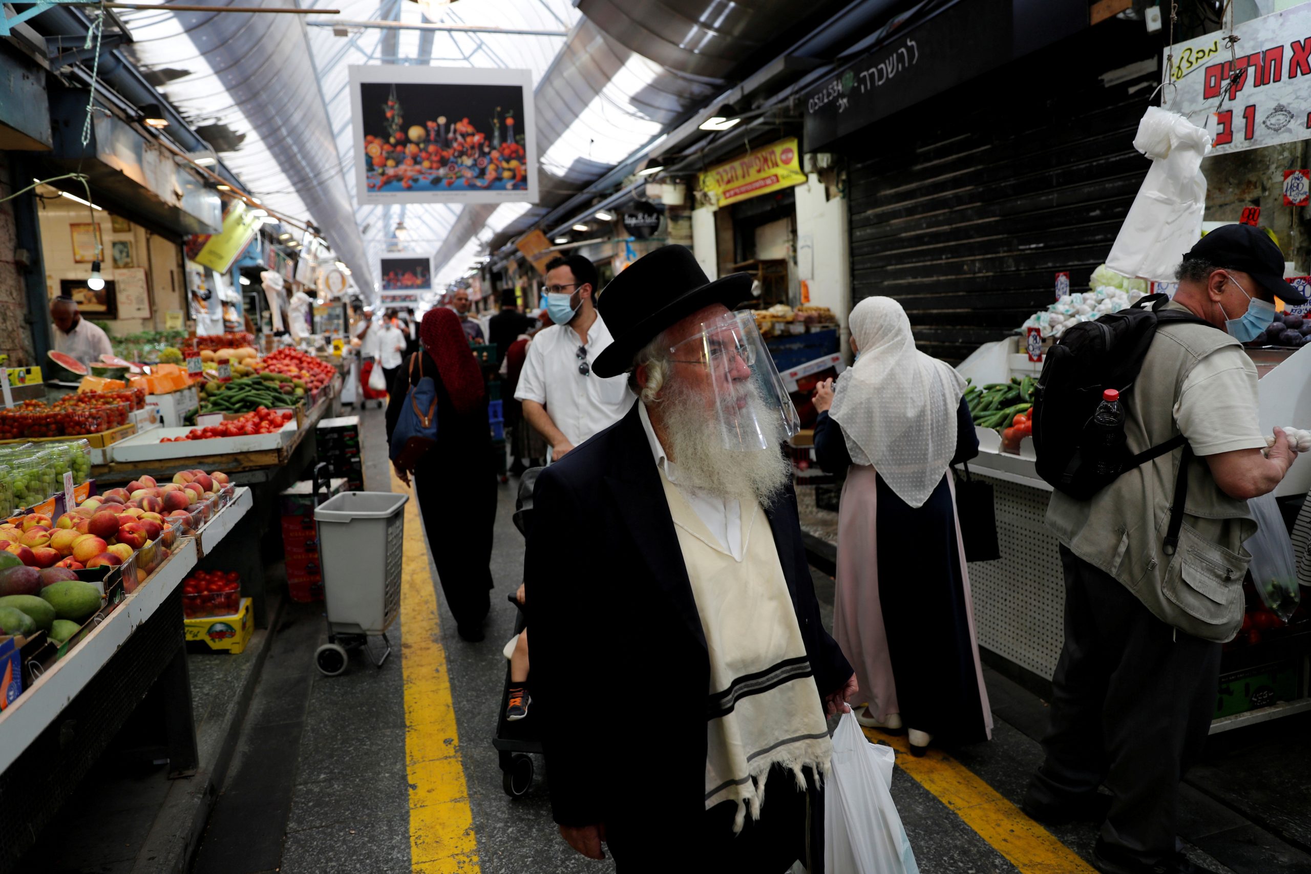 Israel To Lock Down Nationwide in Main Holiday Season Amid COVID-19 Surge