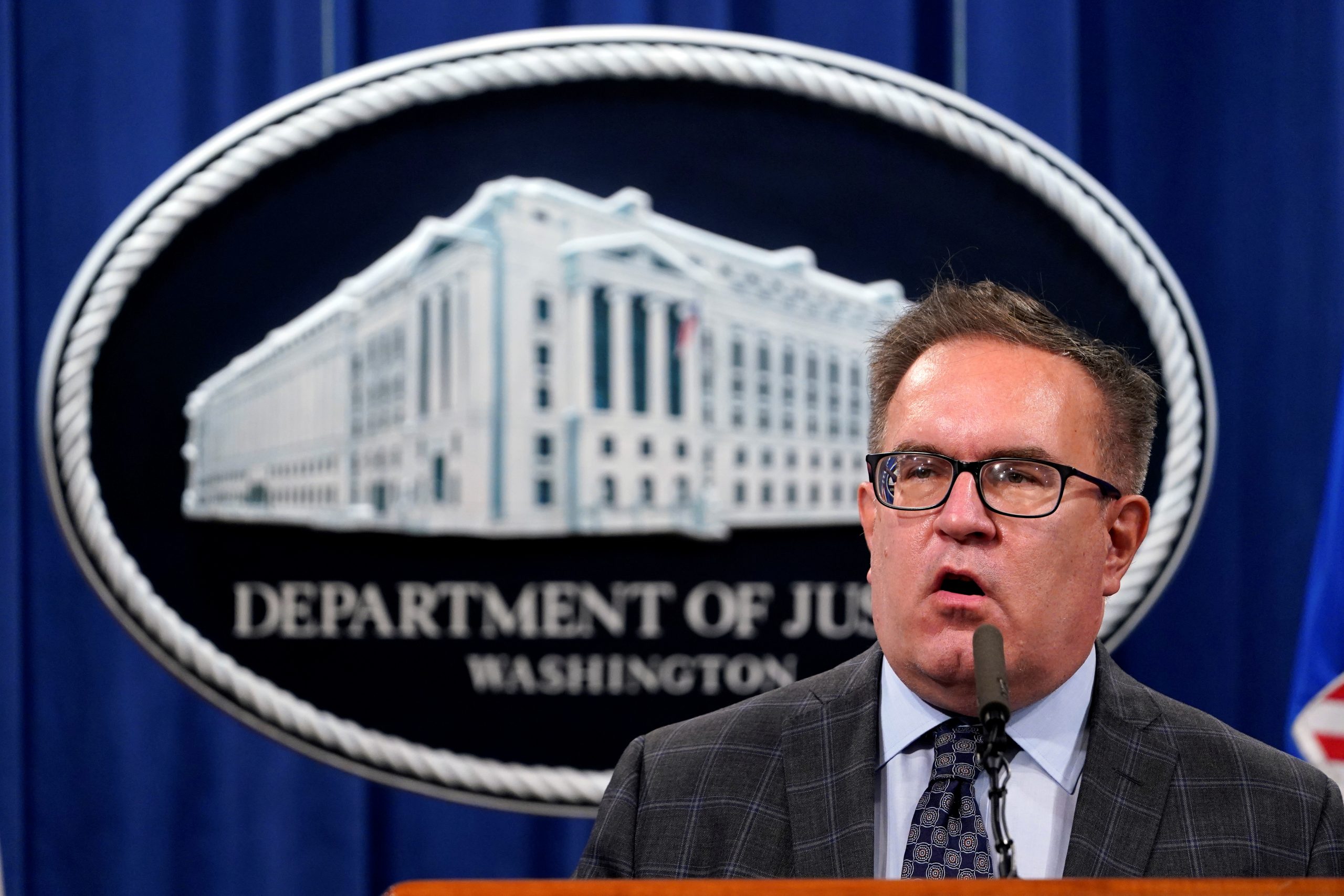 US EPA Chief Challenges California Effort To Mandate Zero Emission Vehicles in 2035