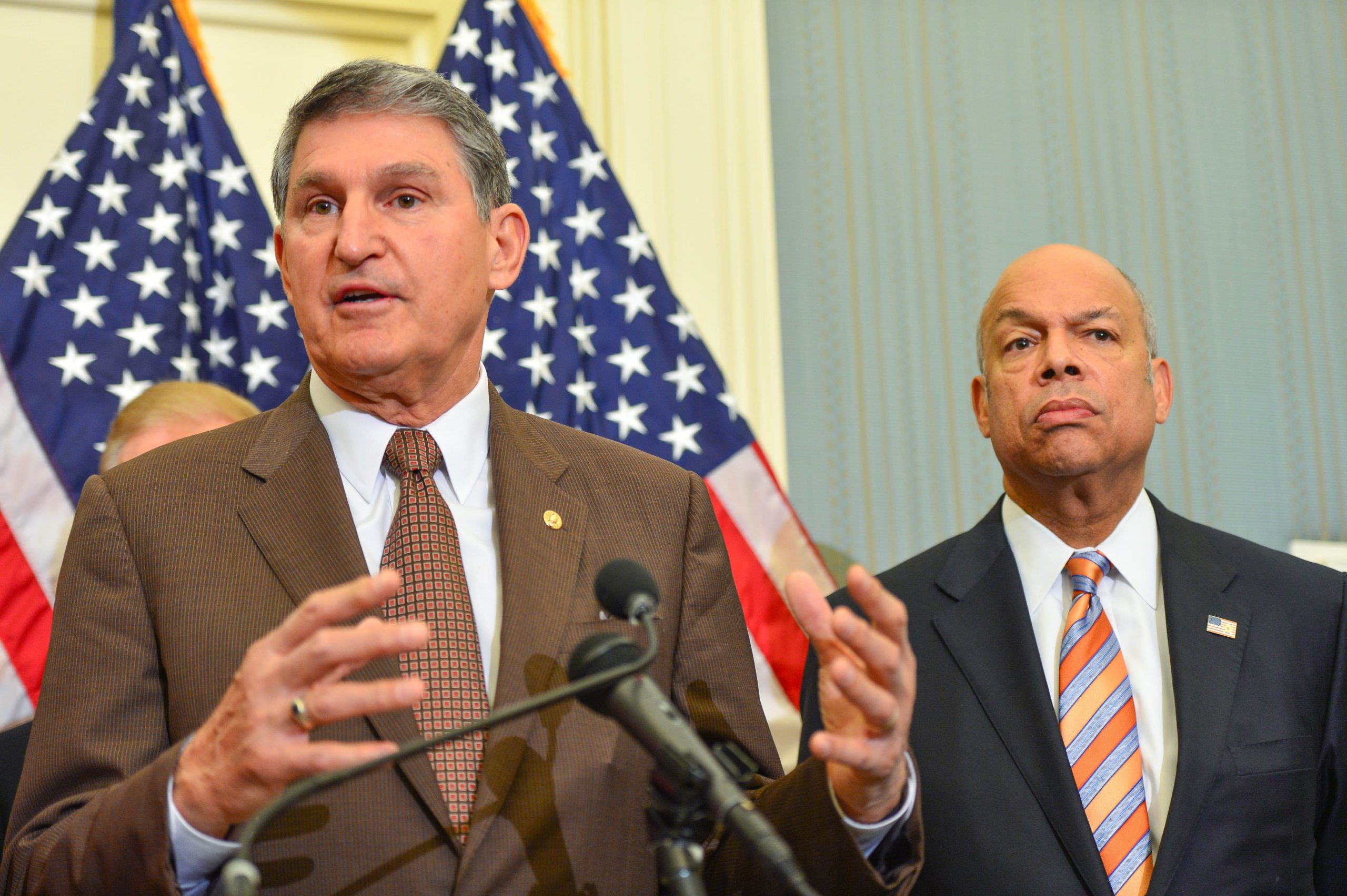 Manchin Voices Opposition To Voting on a Supreme Court Nomine Before the Election