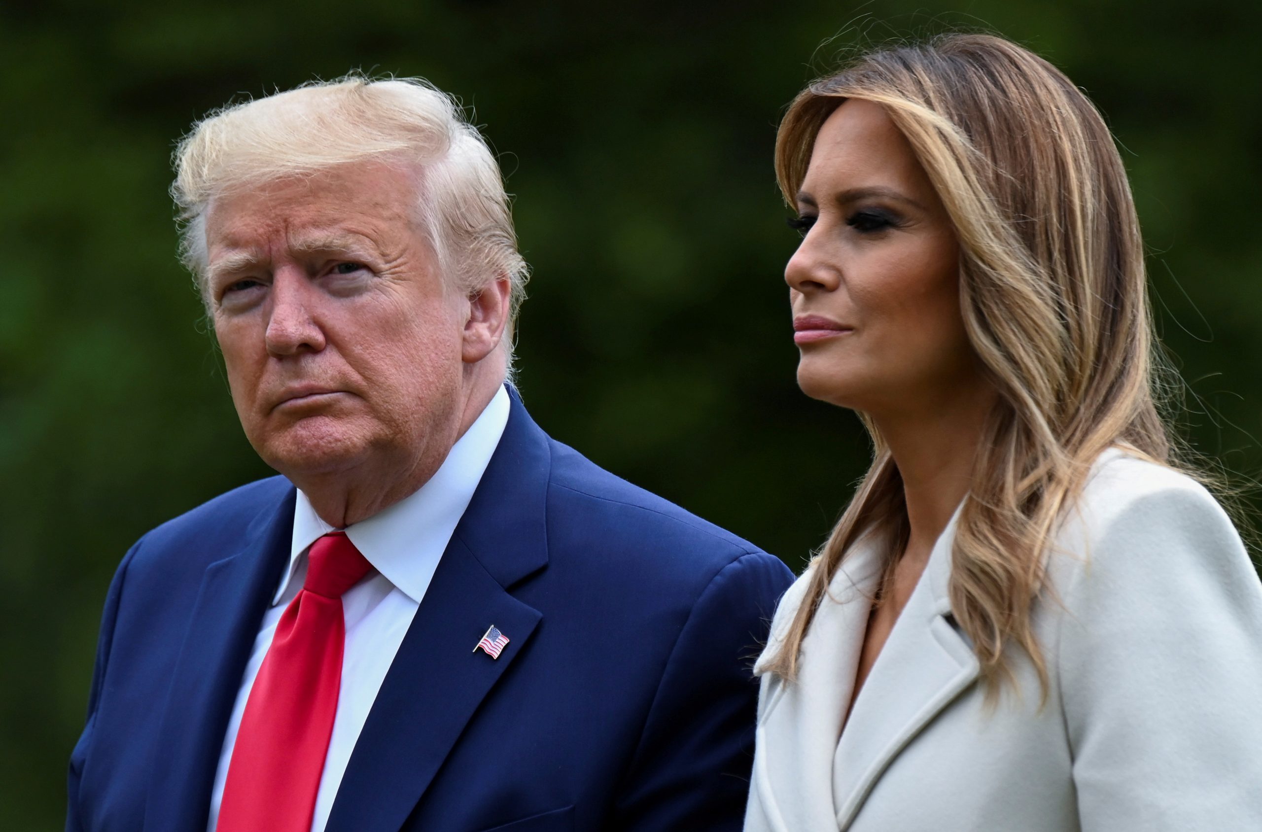 Trump Showing Mild COVID Symptoms as Positive Test Rocks White House, Campaign