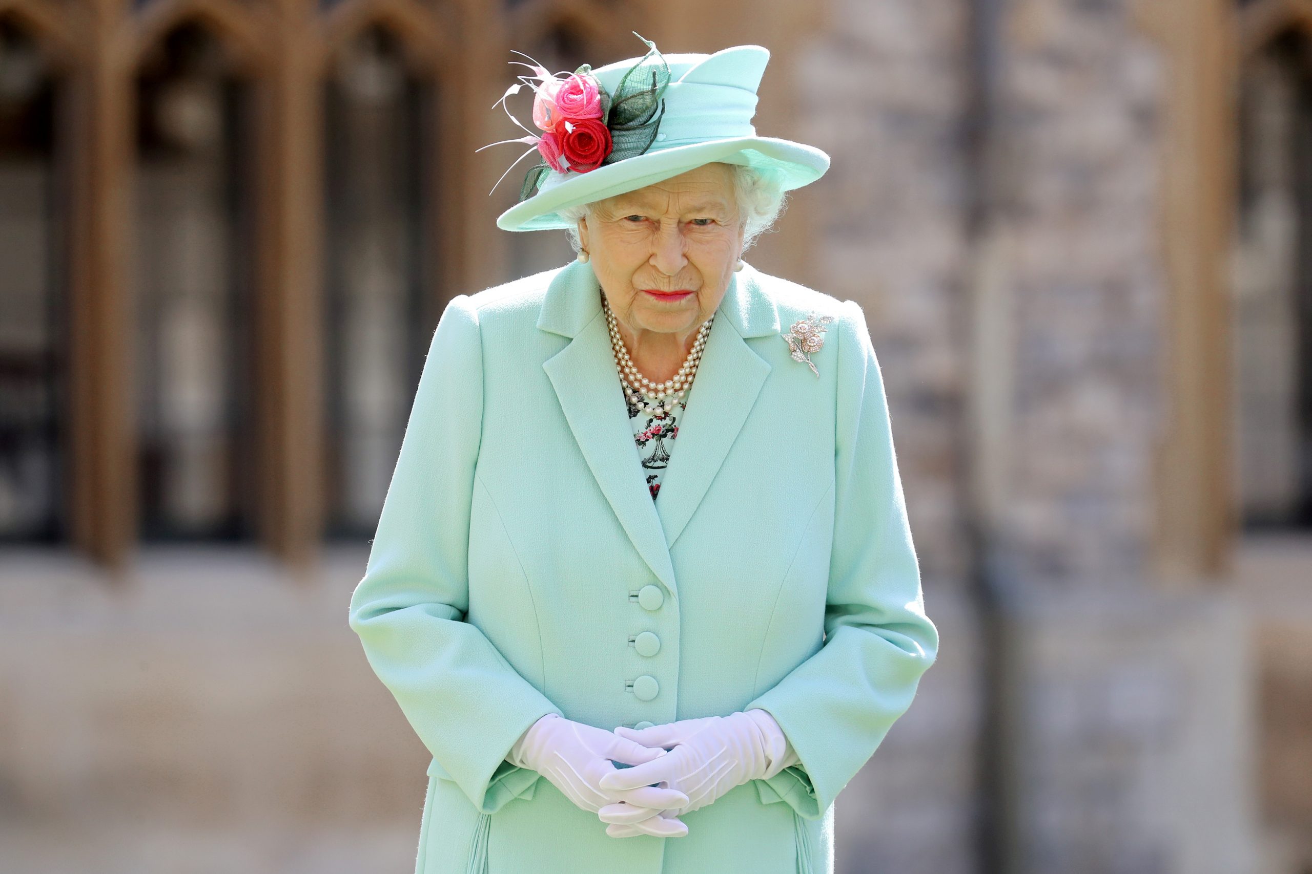 Britain’s Queen Elizabeth Expresses Support for Mainstream Media