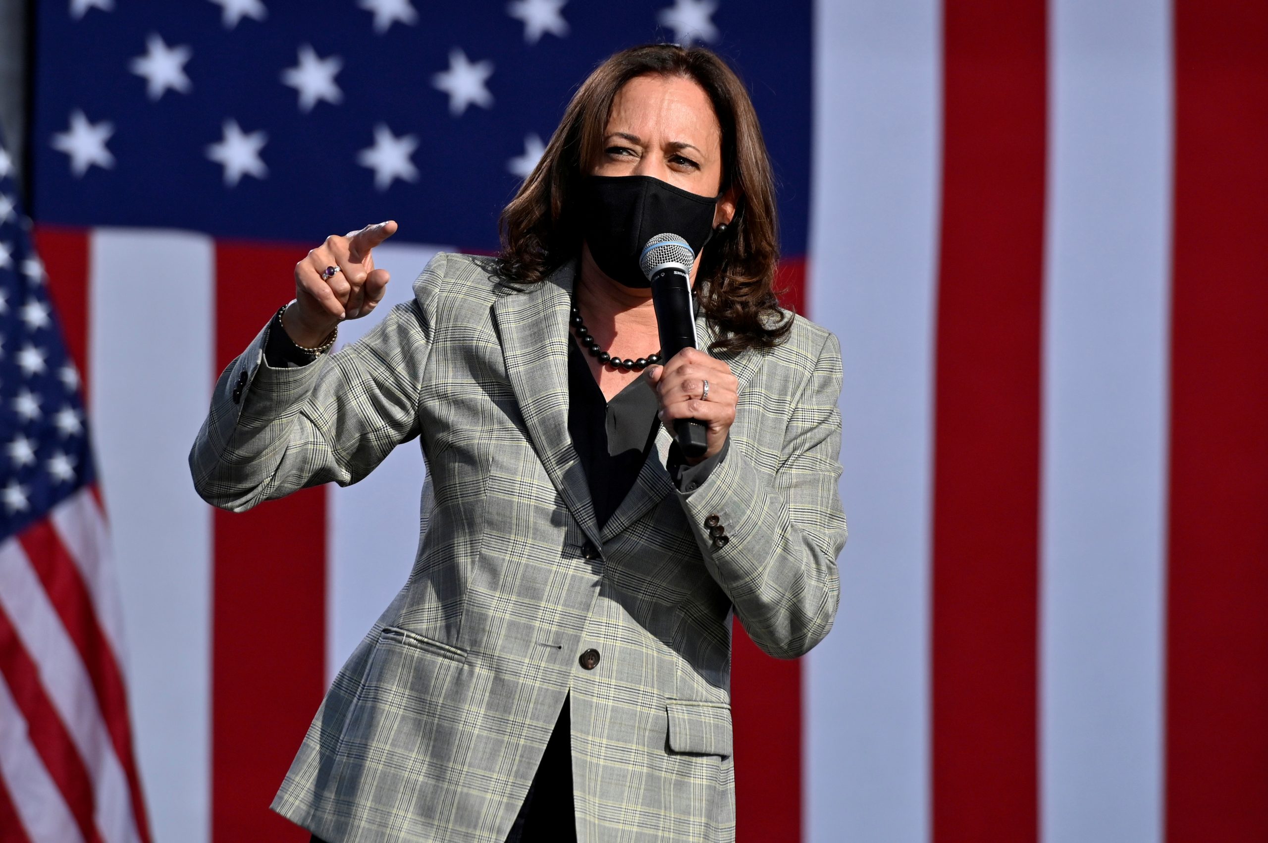 Kamala Harris Featured on ‘Elle’ Cover as Part of the Magazine’s Women in Politics Series