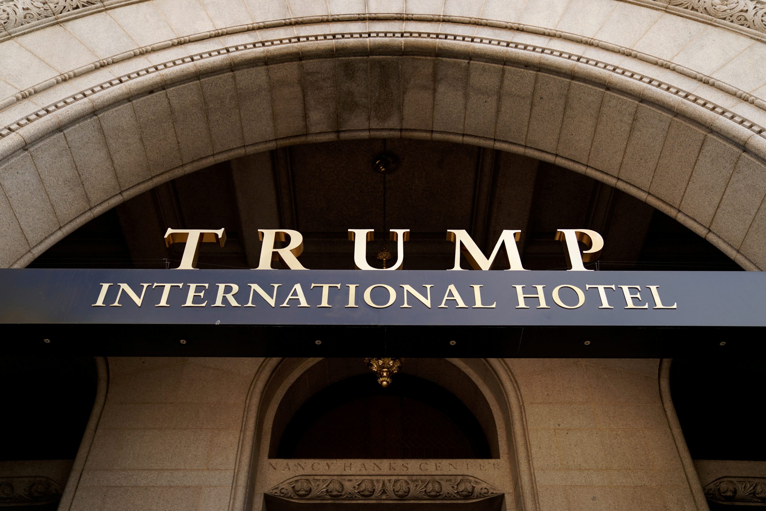 US Supreme Court Ends Democratic Lawmakers’ Anti-Corruption Lawsuit Against Trump
