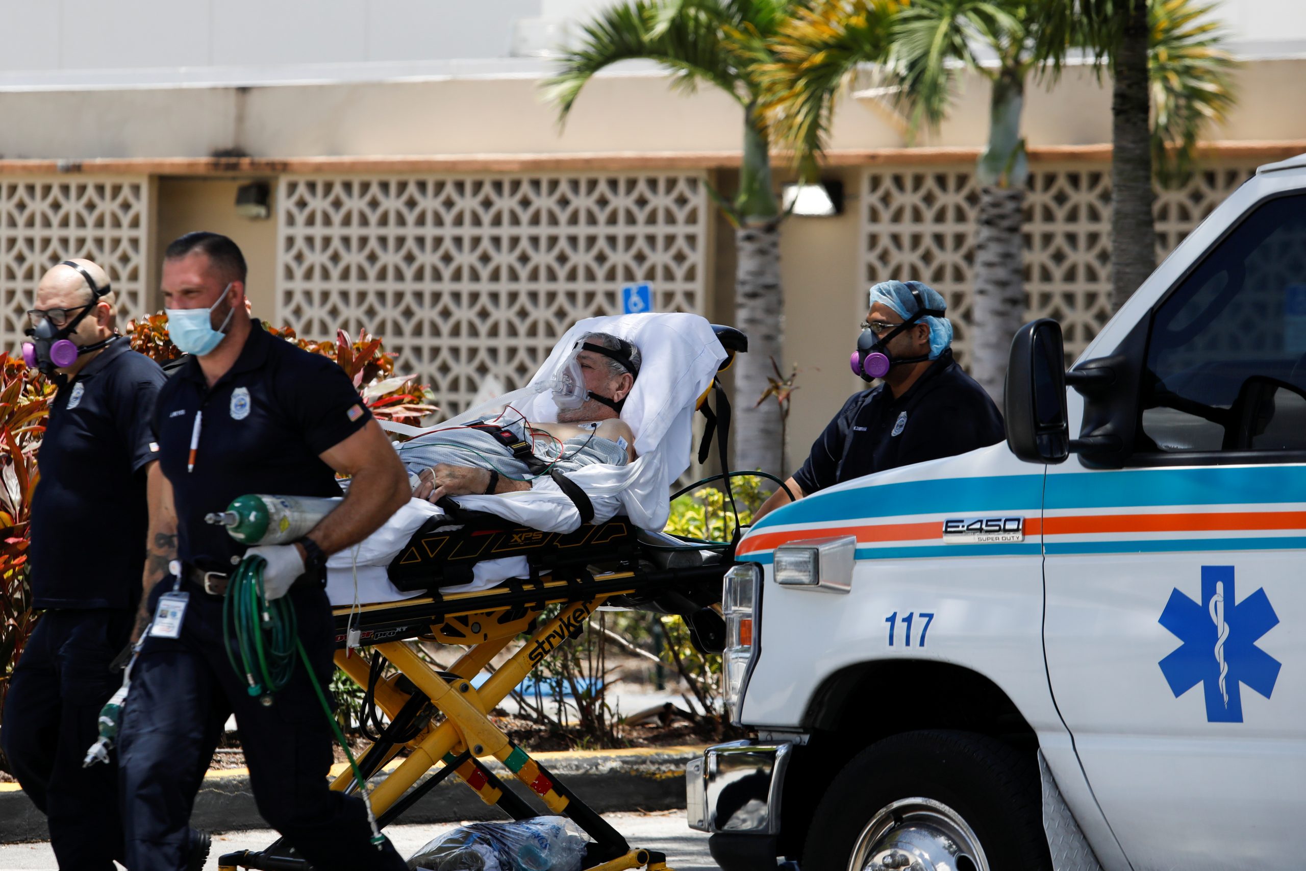 US Reports About 300,000 More Deaths During Pandemic Than in Typical Year