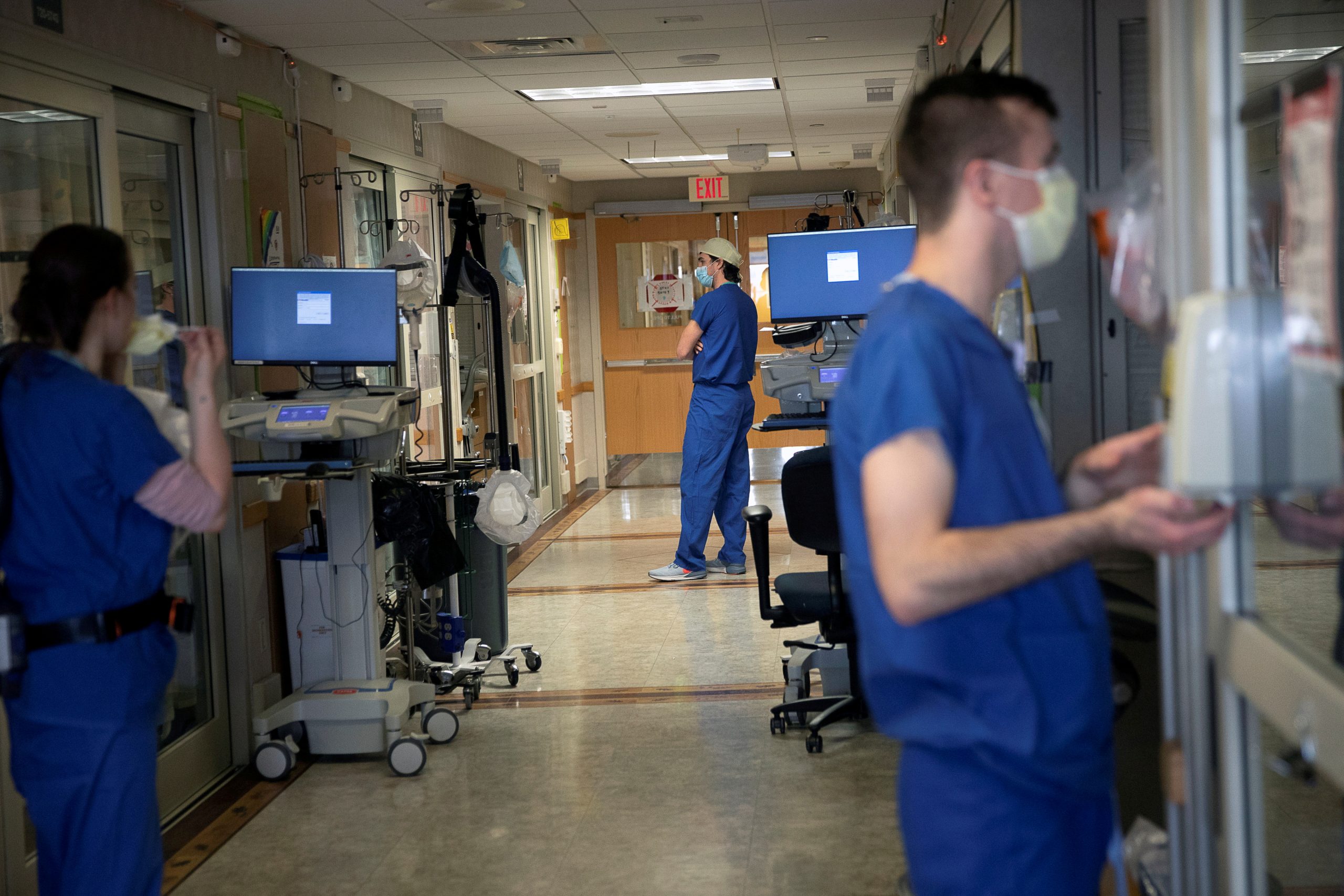 California, Ohio Order Nightly Curfews on Gatherings as Coronavirus Surges