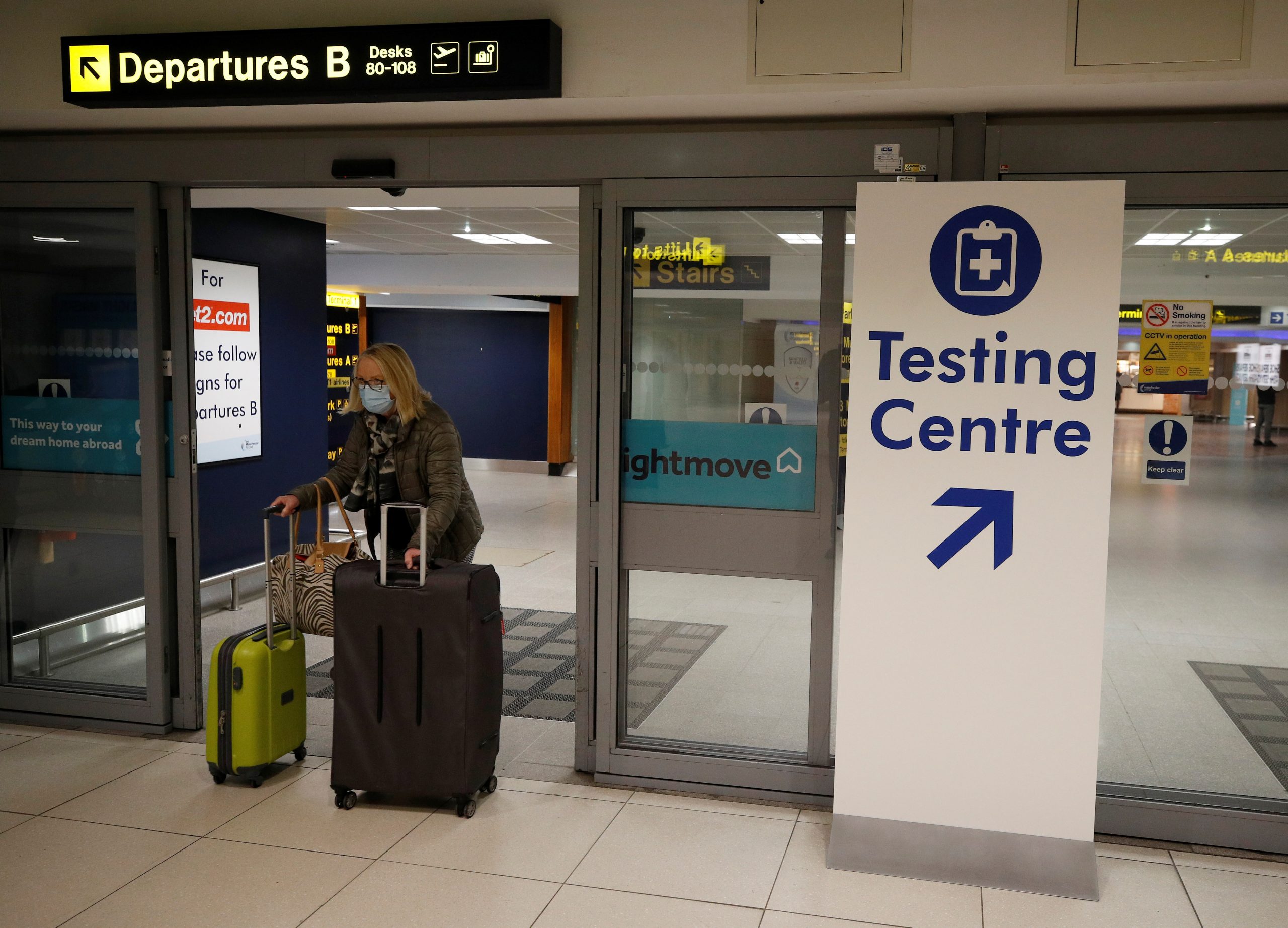 WHO Looks at Possible ‘E-Vaccination Certificates’ for Travel