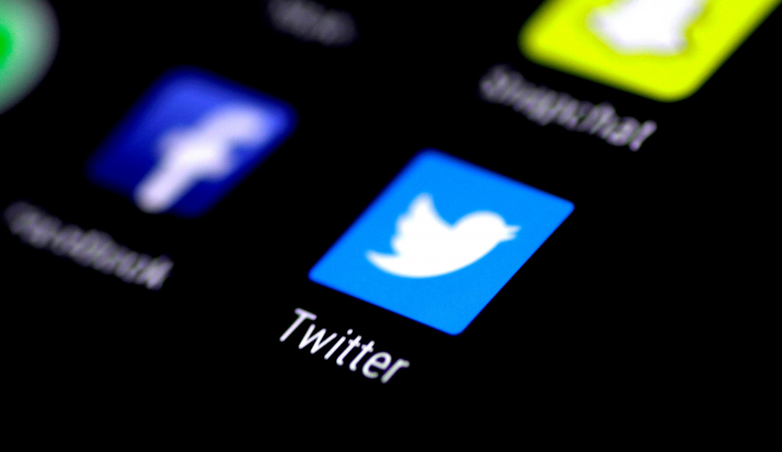 Twitter Says It ‘Inadvertently’ Limited Engagements on Trump’s Flagged Tweets