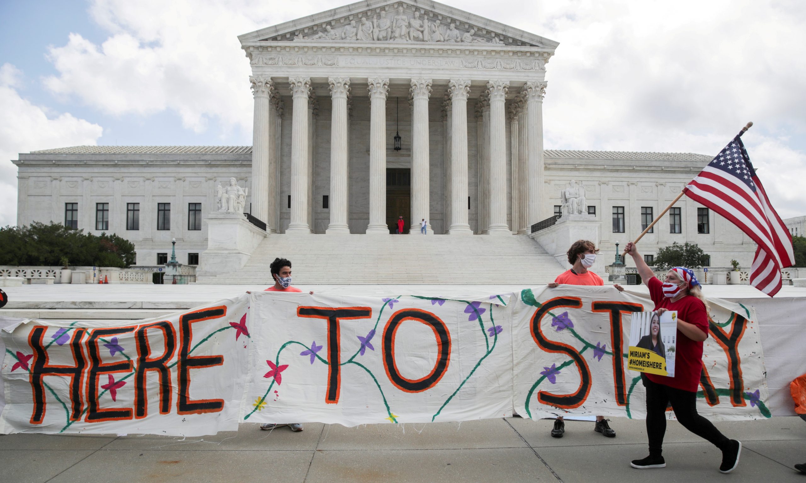 US Judge Weighs Future of Deportation Relief Program for ‘Dreamer’ Immigrants