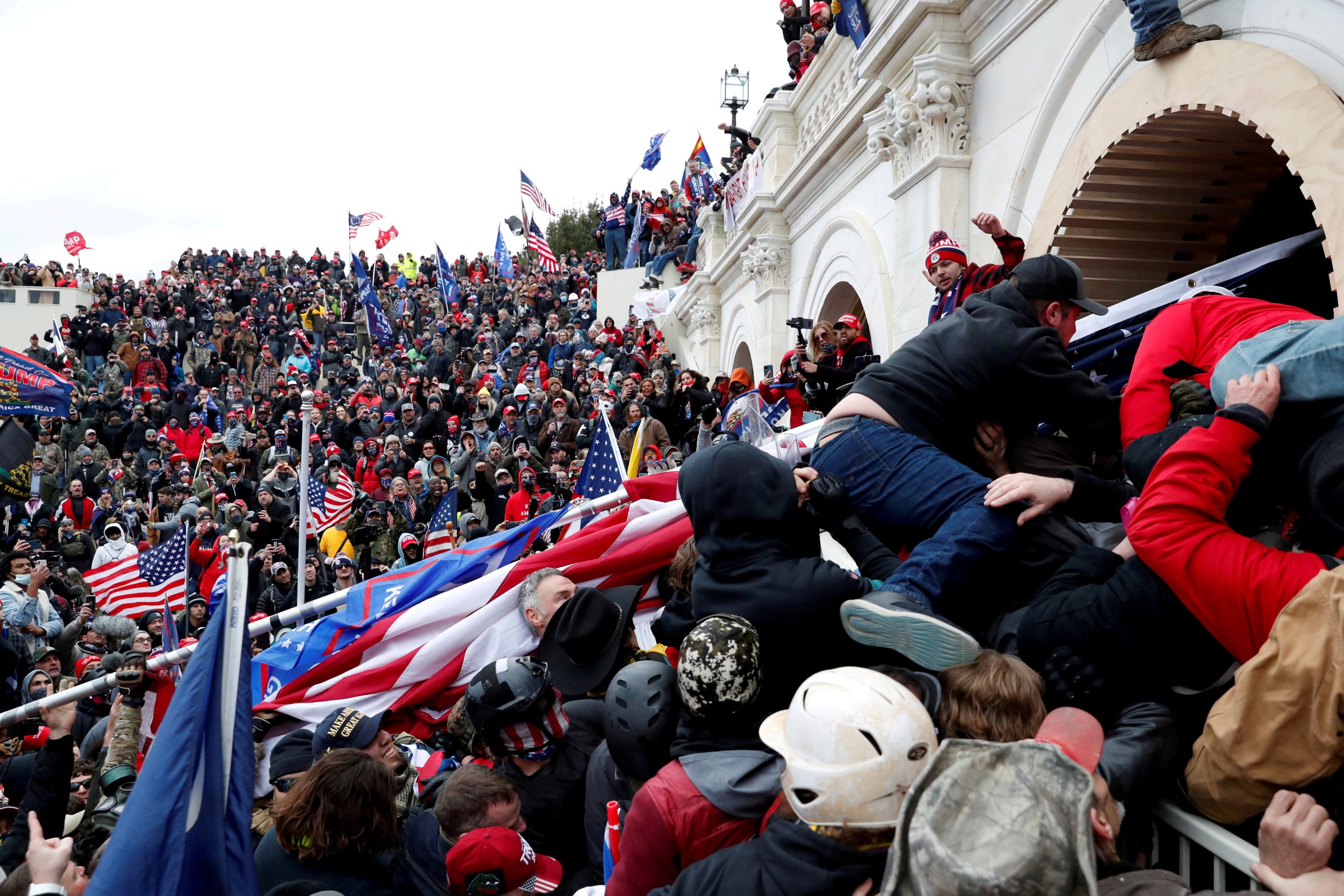 US Counterterrorism Prosecutors Probing Trump Supporters’ Storming of Capitol