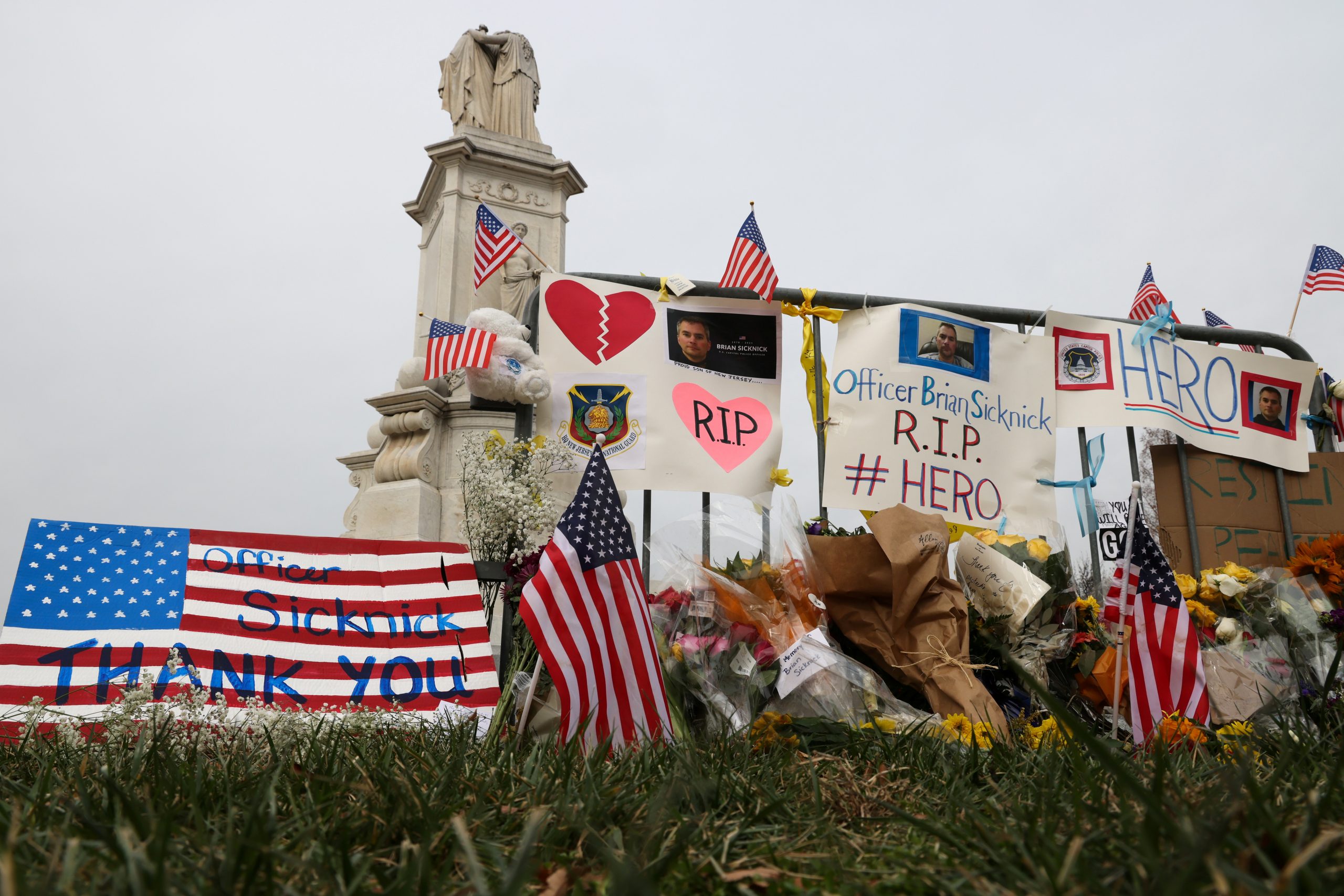 Police Officer Killed in Storming of US Capitol To Lie in Honor in Washington