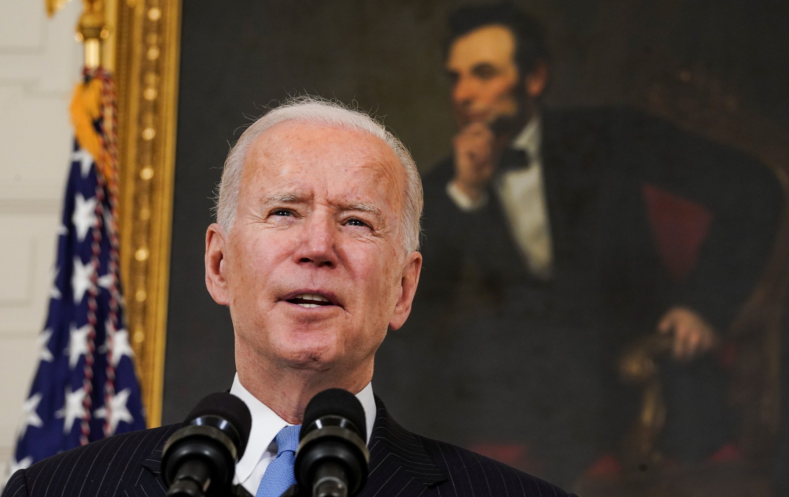 Biden Orders States To Prioritize Vaccinations for Teachers; Sets One-Shot Target by End-March