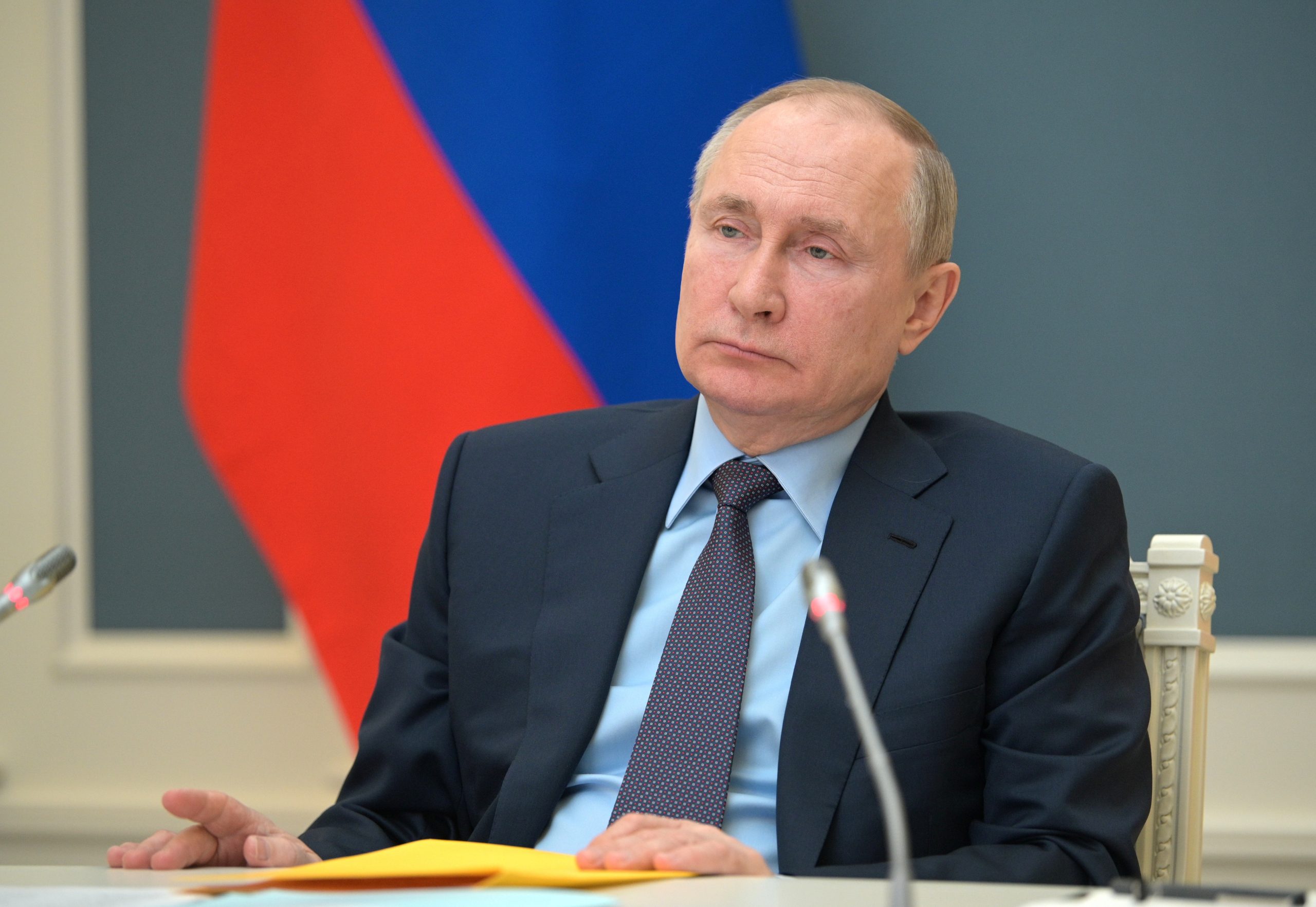 Kremlin Says Putin To Decide on Counter Sanctions Against Washington