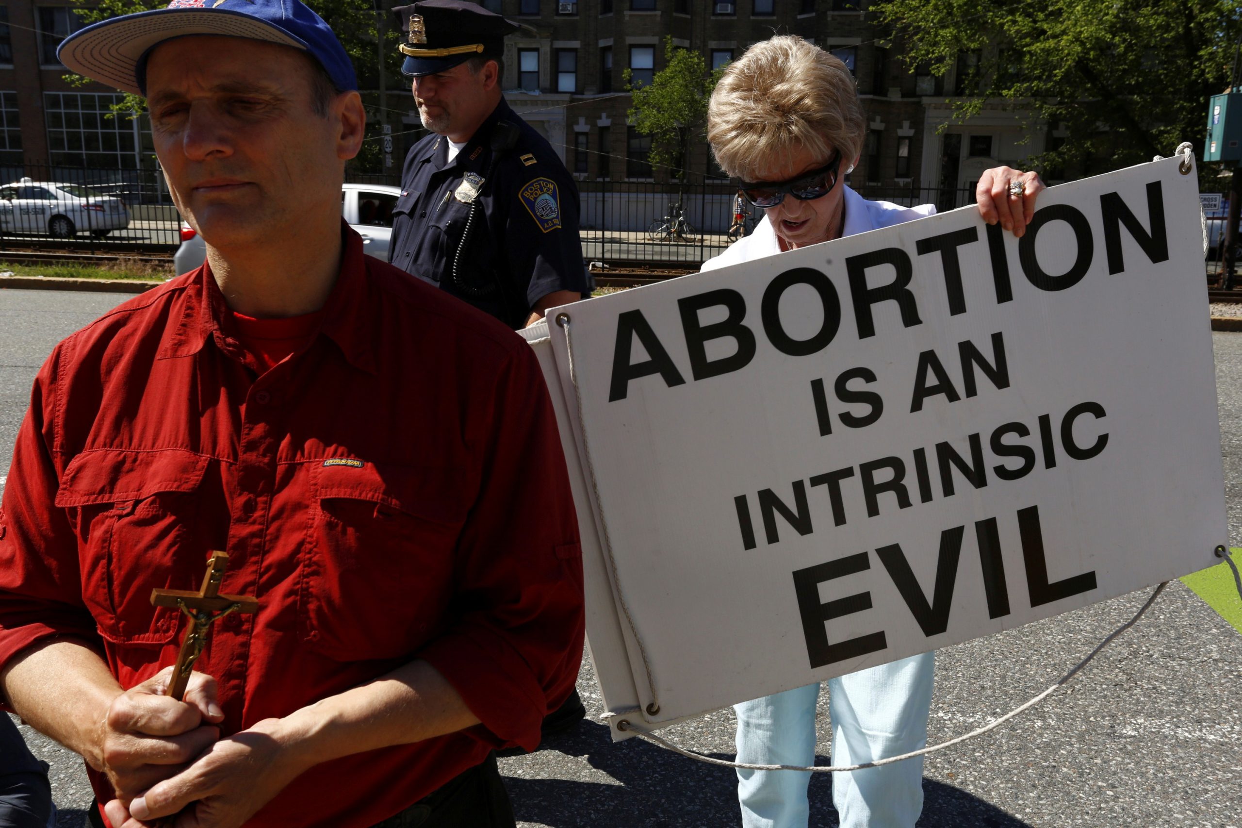Idaho Governor Signs Heartbeat Abortion Ban Into Law