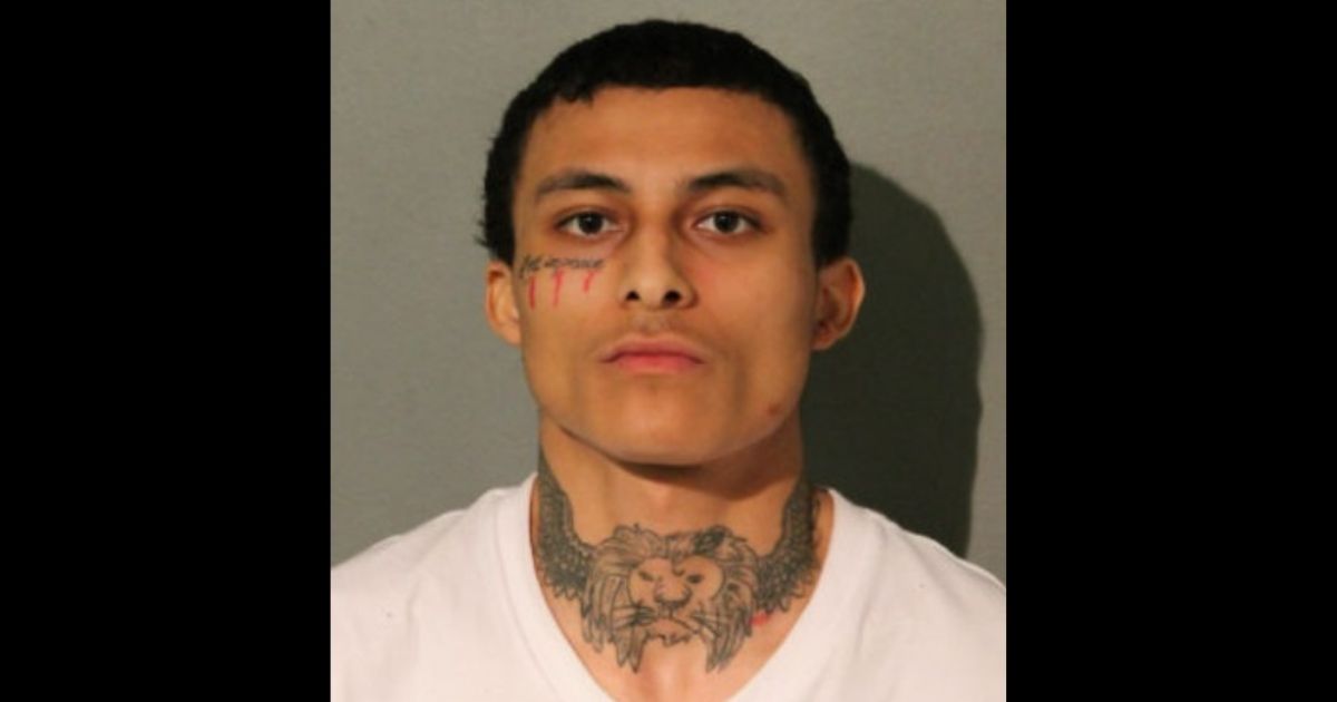 Suspect in Chicago Cop Killing May Have Been Released Despite Charges for Another Crime