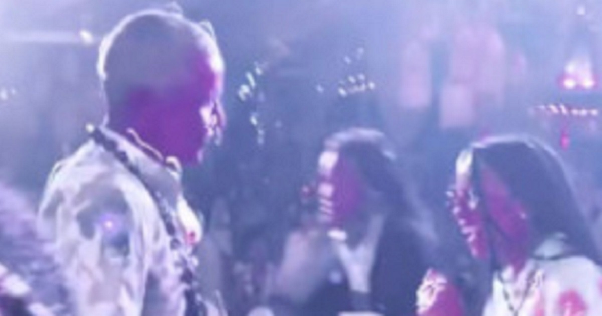 Public Gets Look Inside Elitist America After DJ Leaks Photos From Obama’s Opulent Birthday Bash