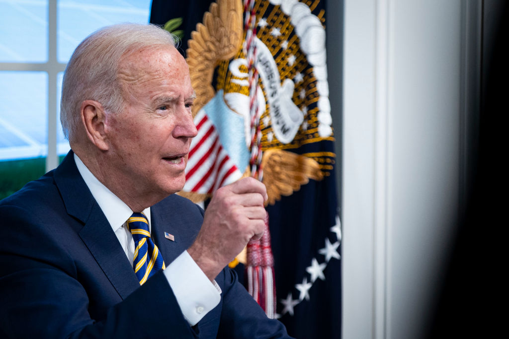 GOP Sens Introduce Bill To Block Biden’s Plan To Have IRS Monitor Americans’ Bank Accounts