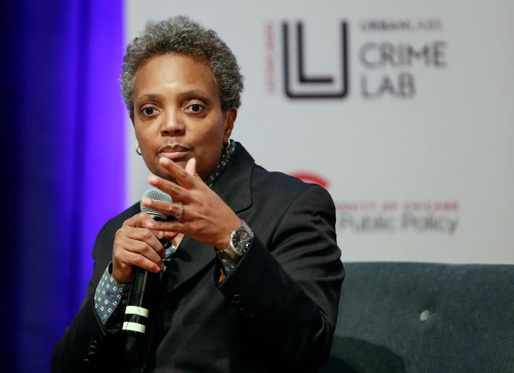 Head of Chicago Police Union Calls on Officers to Openly Defy Mayor Lightfoot’s Vaccine Requirement