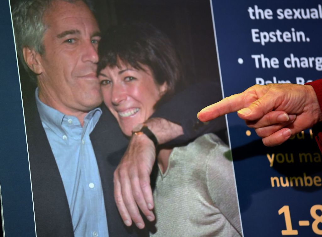 Ghislaine Maxwell’s ‘Degrading’ 58-Page List of Rules for Staff at Epstein’s Mansion Revealed in Trial