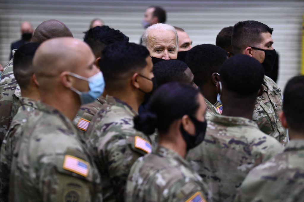 Biden Deploys Military to US Hospitals as Americans Reject His Vaccine Mandates