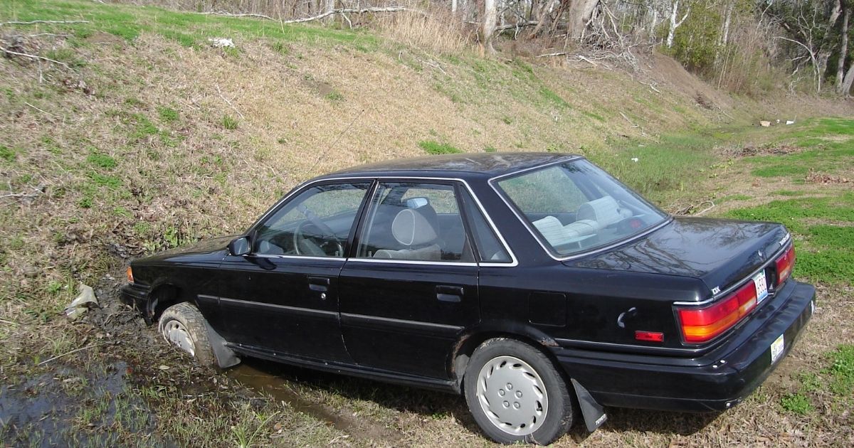 California Highway Patrol Make Unbelievable Discovery After Spotting Woman Screaming in Ditch