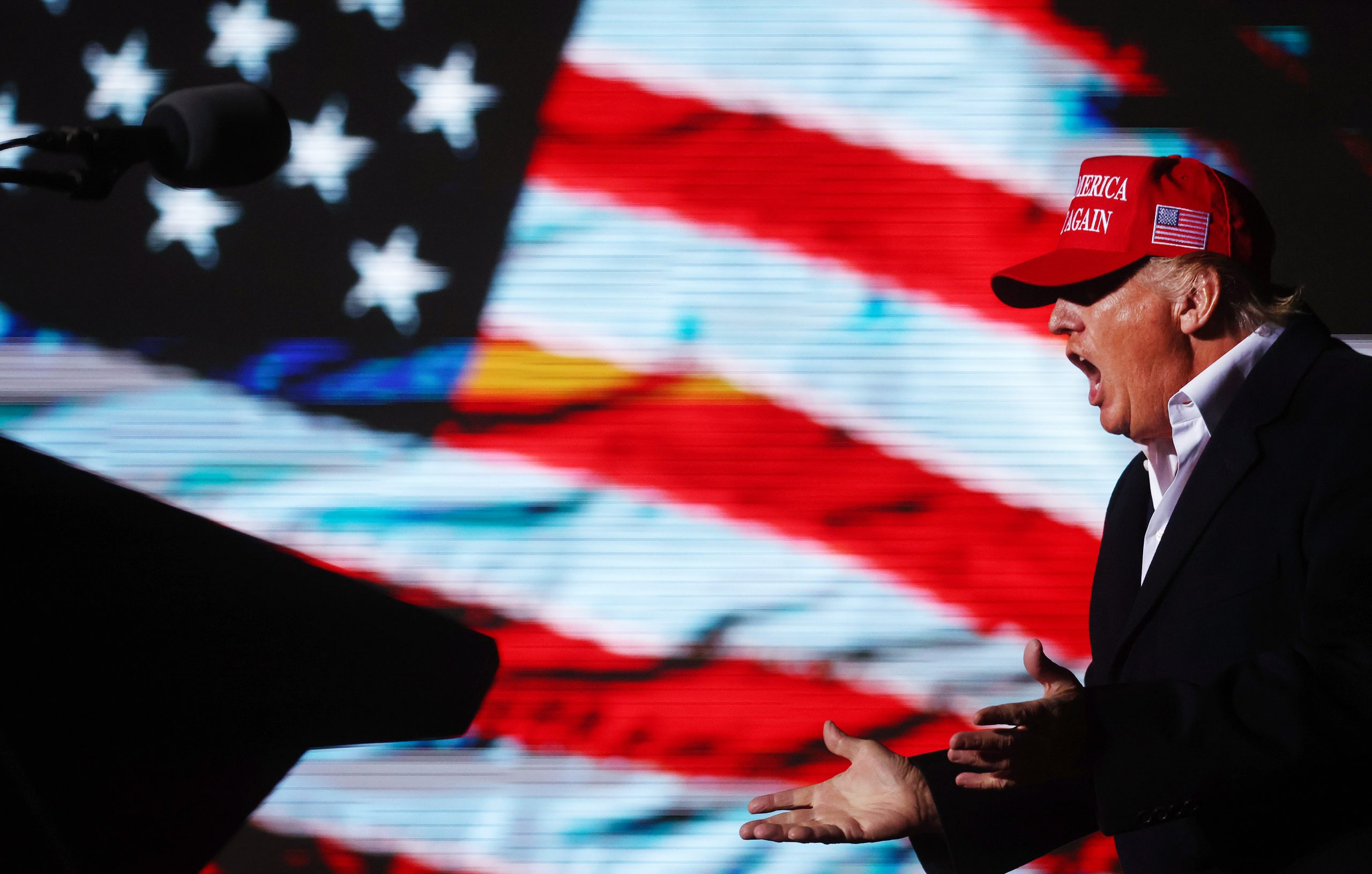 First Users Hit Trump's Truth Social for Beta Testing: 'Y'all Are Going to Love It'