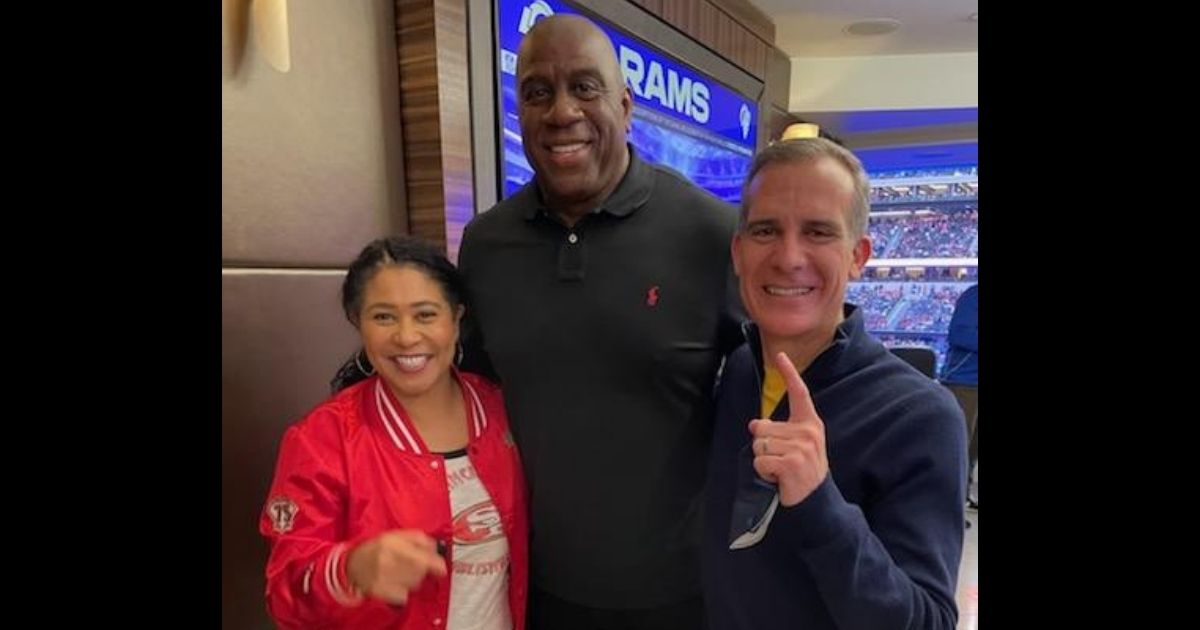 LA Mayor Garcetti Has Pathetic Excuse for Maskless Photo With Magic Johnson: He Was Holding His Breath