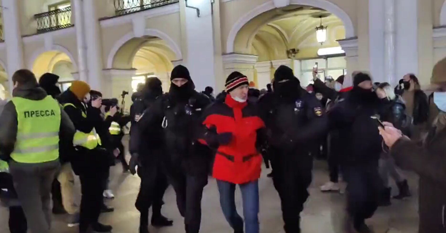 Russia Police Reportedly Detained Over 1,800 People During Anti-War Protests