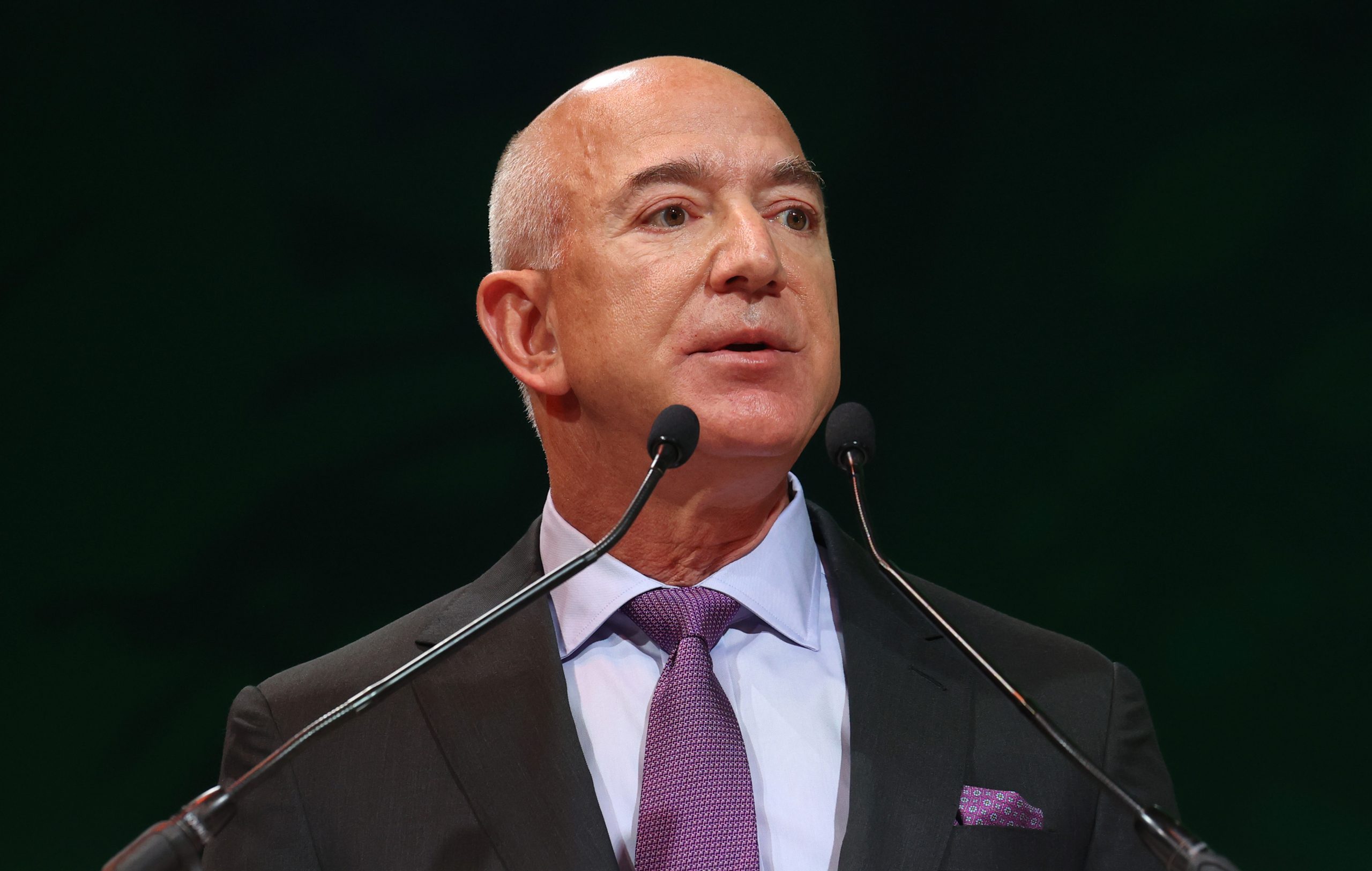 Jeff Bezos’ Wealth Drops Billions in One Day