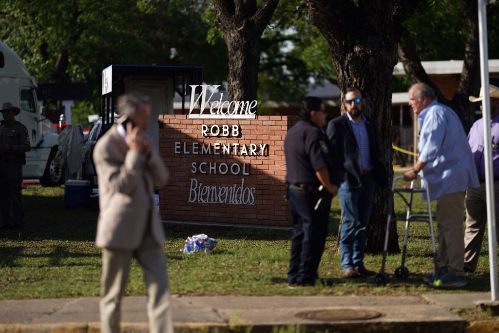 TX School Gunman Killed Hero Girl as She Tried to Dial 911, Killed 19 4th-Graders All in Same Classroom