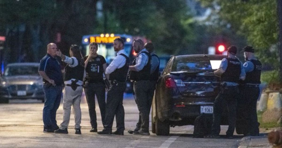 Owner of 13 Businesses Pulls His Company from Chicago Amid Crime Crisis: ‘Enough Is Enough’