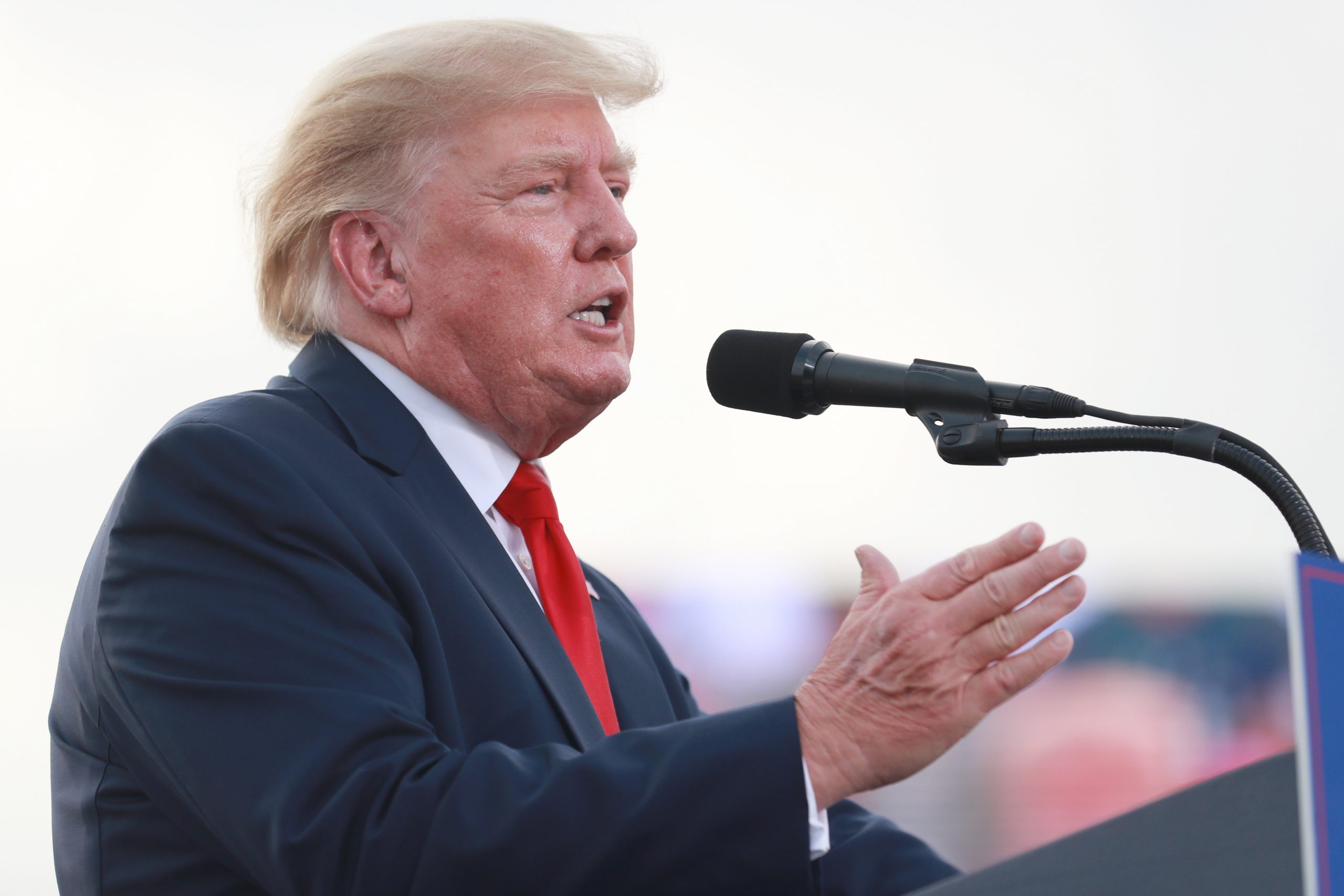 Trump Fires Back After Allegation Made During Jan. 6 Hearing, Secret Service Agents Reportedly Willing to Testify