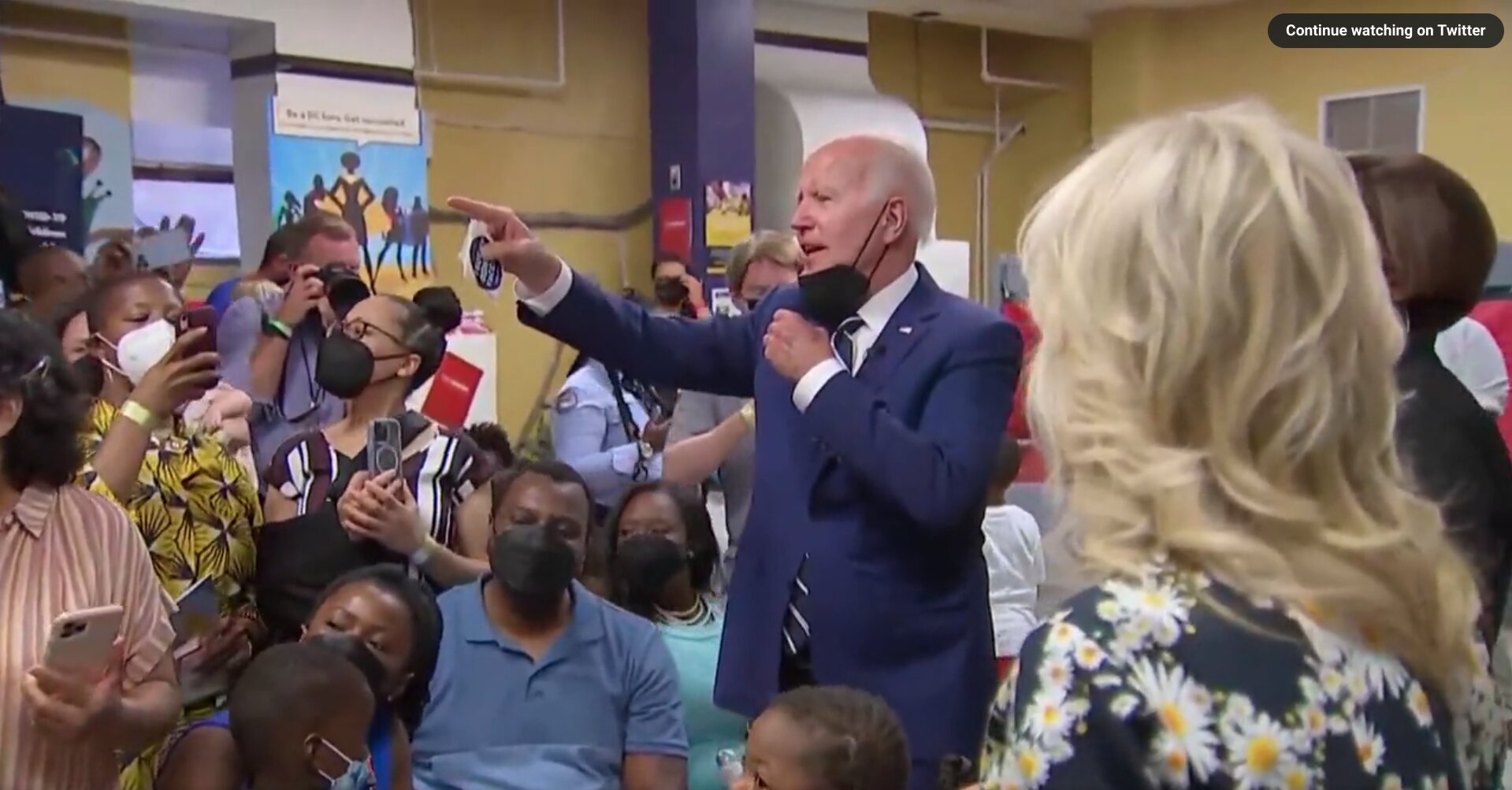 Biden Seems to Forget Who the CDC Director is, Points Out the Wrong Person