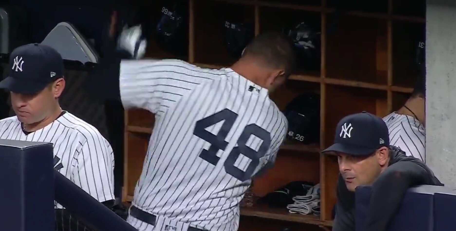 New York Yankees Player Explodes in Dugout Following At-Bat
