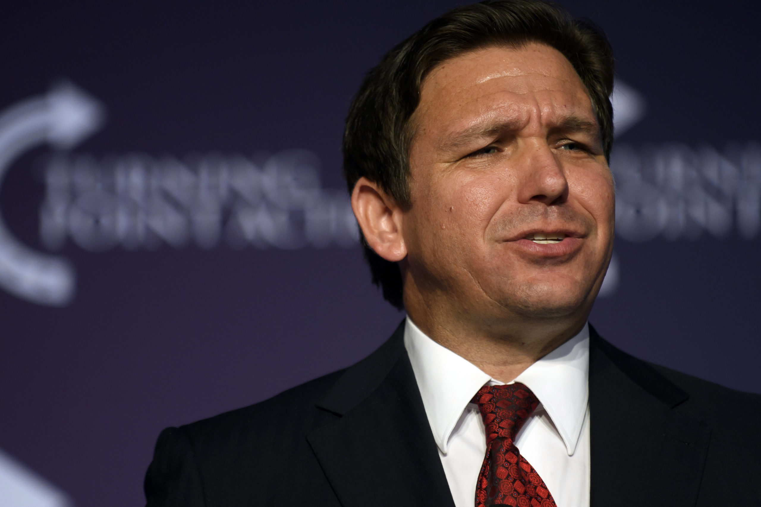DeSantis Fires Back After Texas Sheriff Opens Investigation Into Migrant Flights