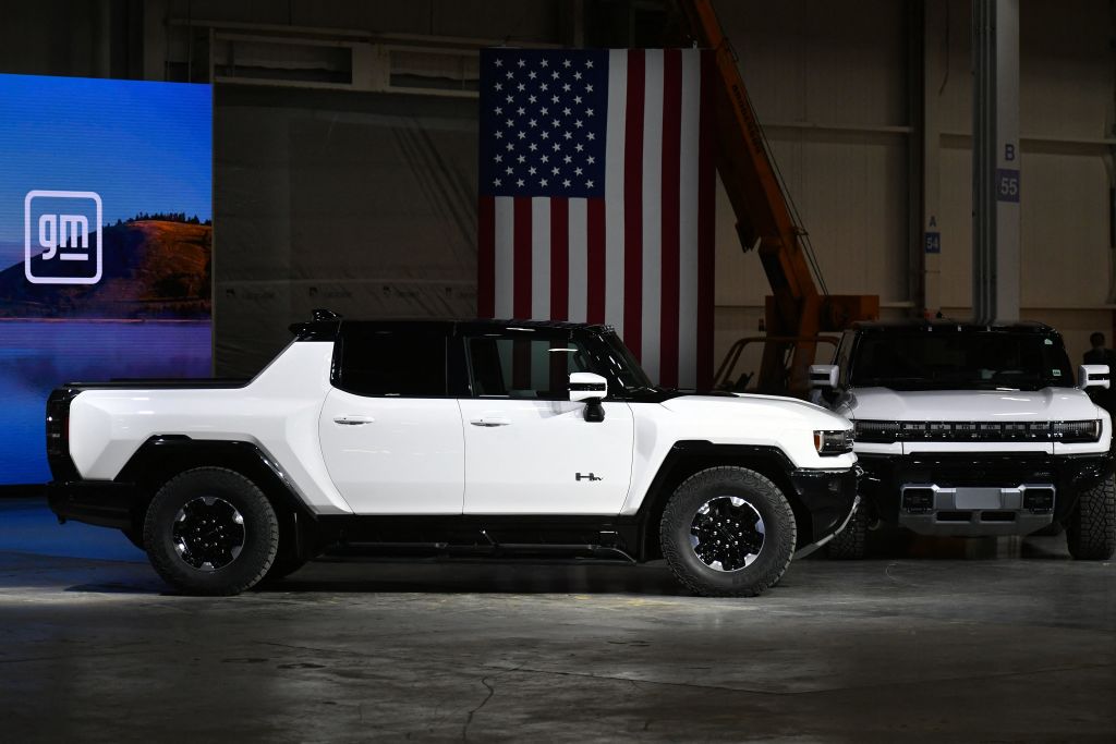 Man Stunned When He Sees Bill for Charging Hummer EV: ‘You Won’t Believe How Much It Costs’