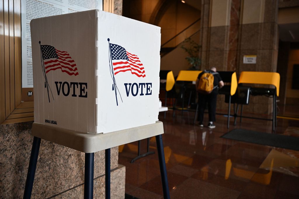 Critical Group of Midterm Voters Shift Right by 27 Points, Spells Doom for Dems