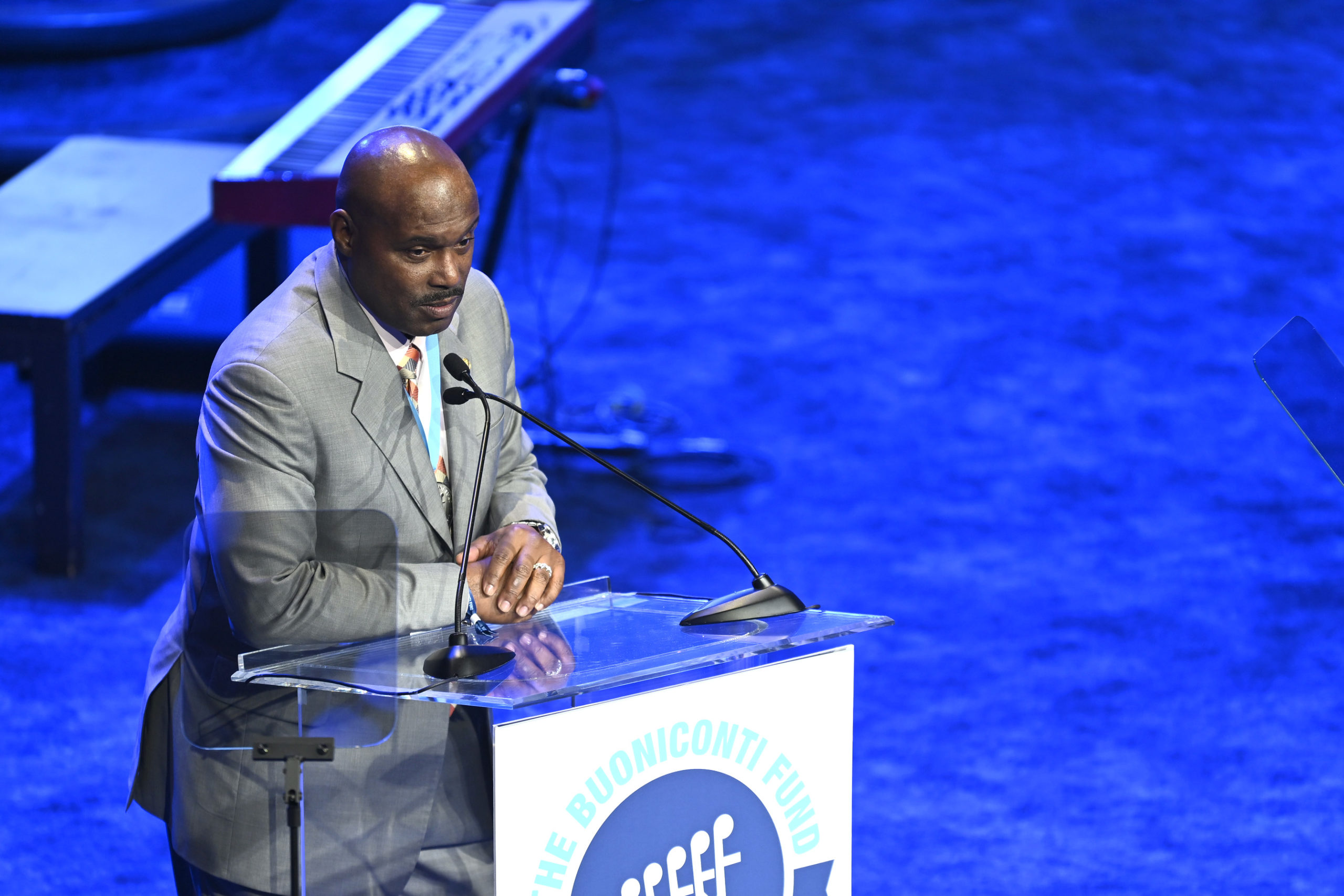Hall of Fame Basketball Player Apologizes After Making a Joke During a Live Broadcast